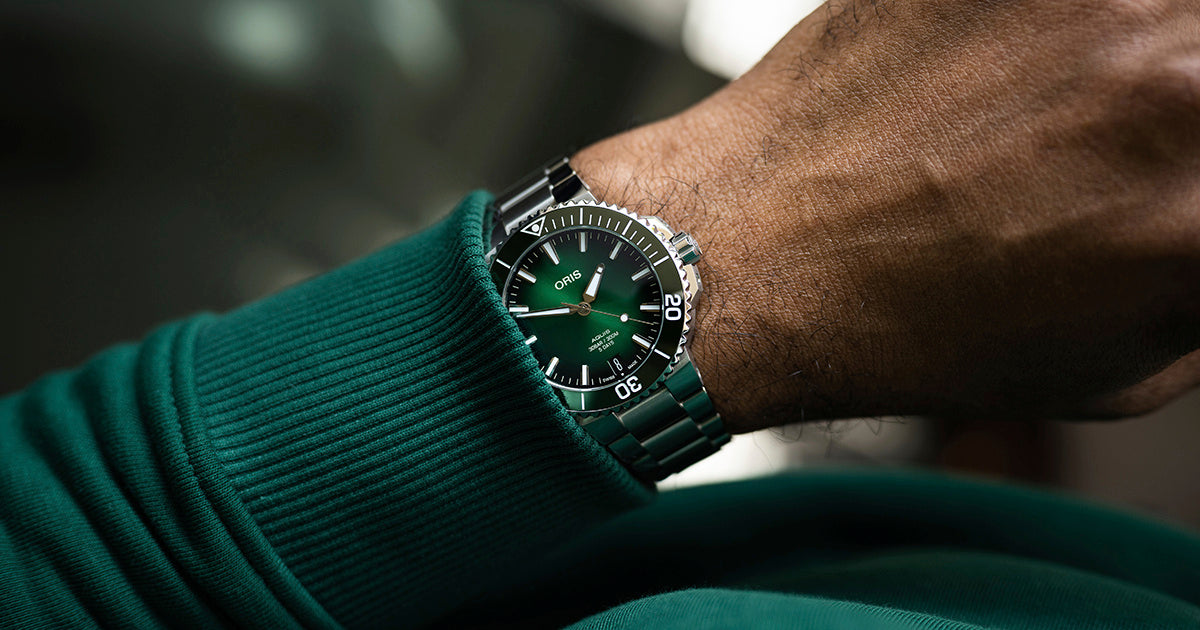 Oris aquis date 39.5 mm green store