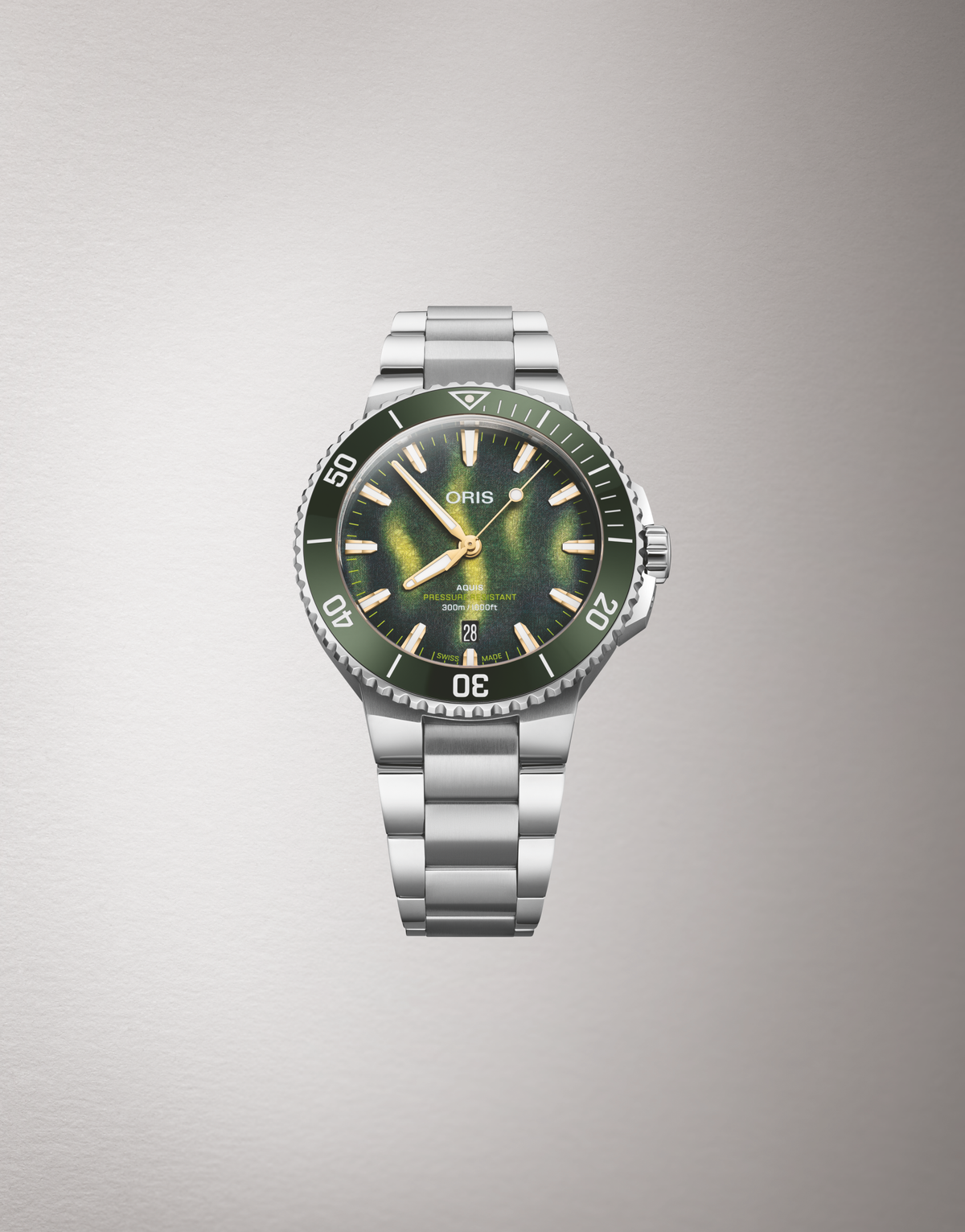 Oris Aquis Date Kelp Forest Limited Edition REF#73377874187-Set