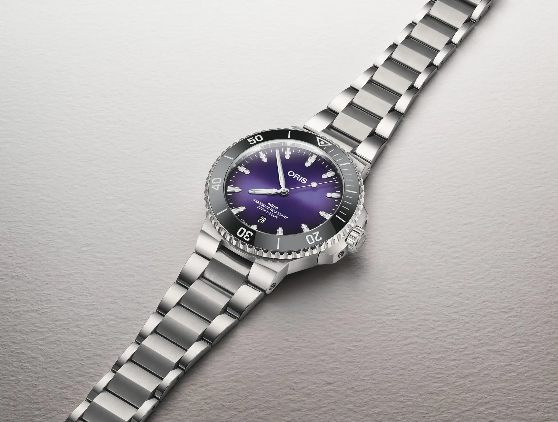 Oris Aquis Date Taste of Summer REF#73377894158-0782304PEB (Purple Dial / 43.5mm)