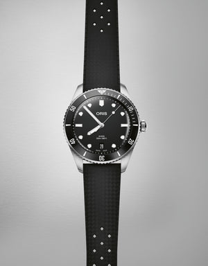 Oris Divers Date Automatic REF#73377954054-Set (Black Dial / 39mm)