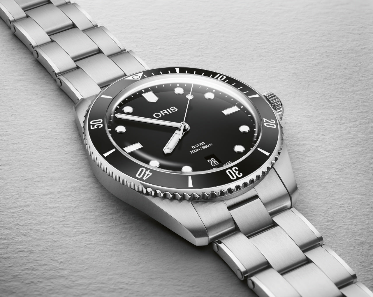 Oris Divers Date Automatic REF#73377954054-Set (Black Dial / 39mm)