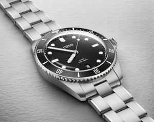 Oris Divers Date Automatic REF#73377954054-Set (Black Dial / 39mm)