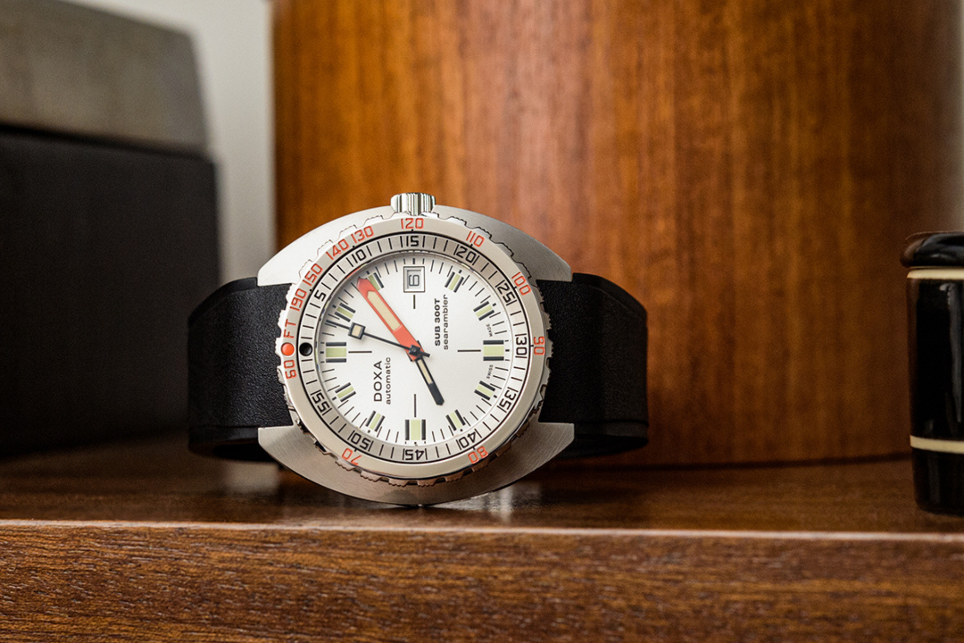 Doxa SUB 300T Searambler Automatic (Silver Dial / 42.5mm)