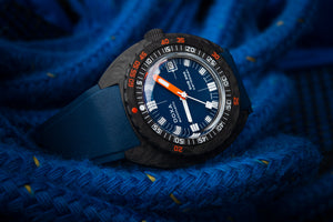 Doxa SUB 300 Carbon Caribbean Automatic (Blue Dial / 42.5mm)