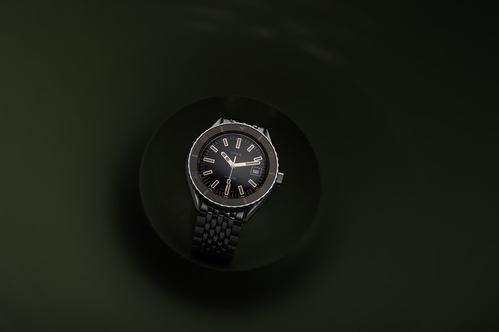 Doxa SUB 200 Sharkhunter Automatic (Black Dial / 42mm)