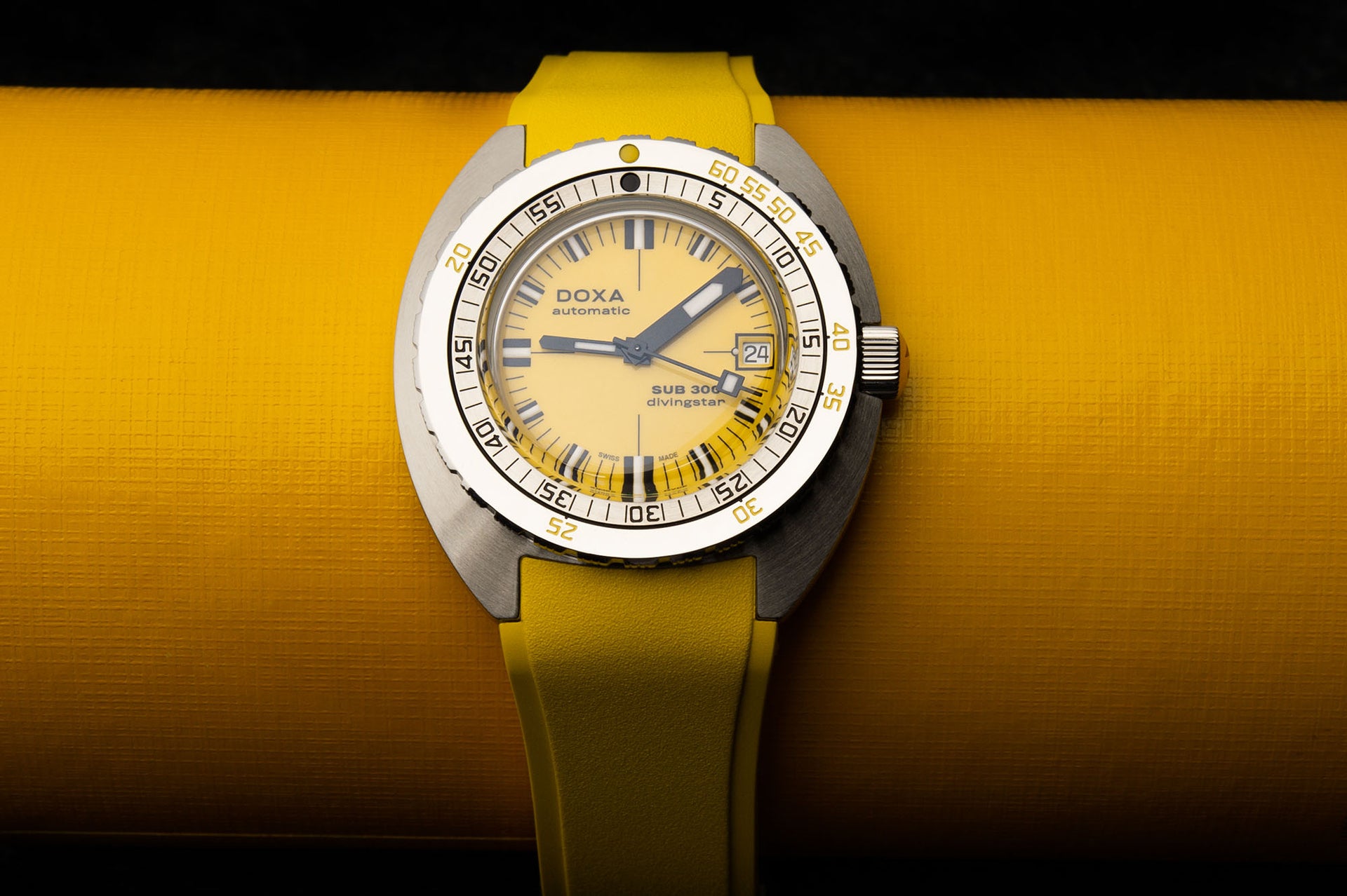 Doxa SUB 300 Divingstar Automatic (Yellow Dial / 42.5mm)