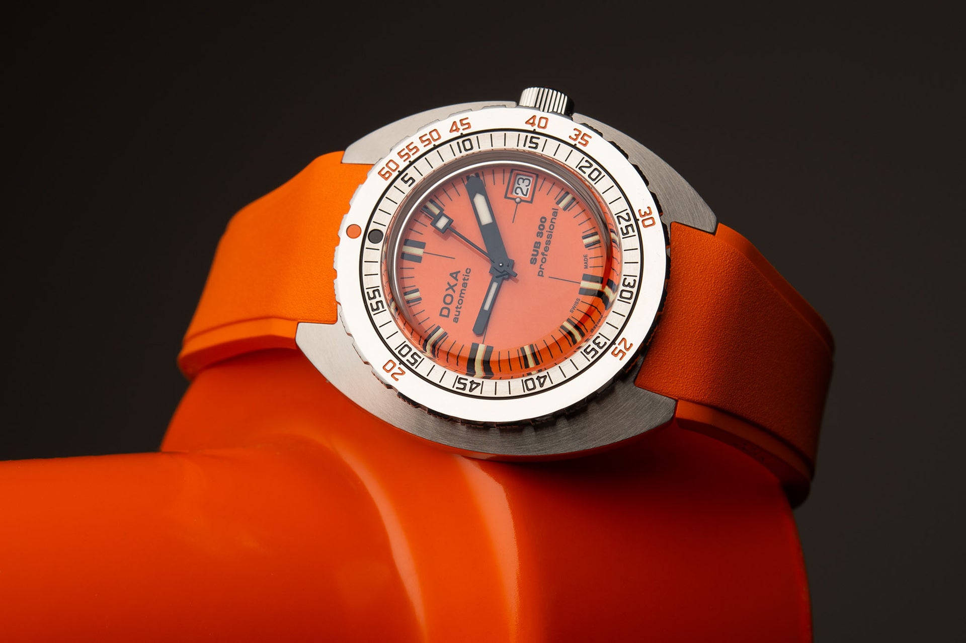 Doxa SUB 300 Professional Automatic (Orange Dial / 42.5mm)