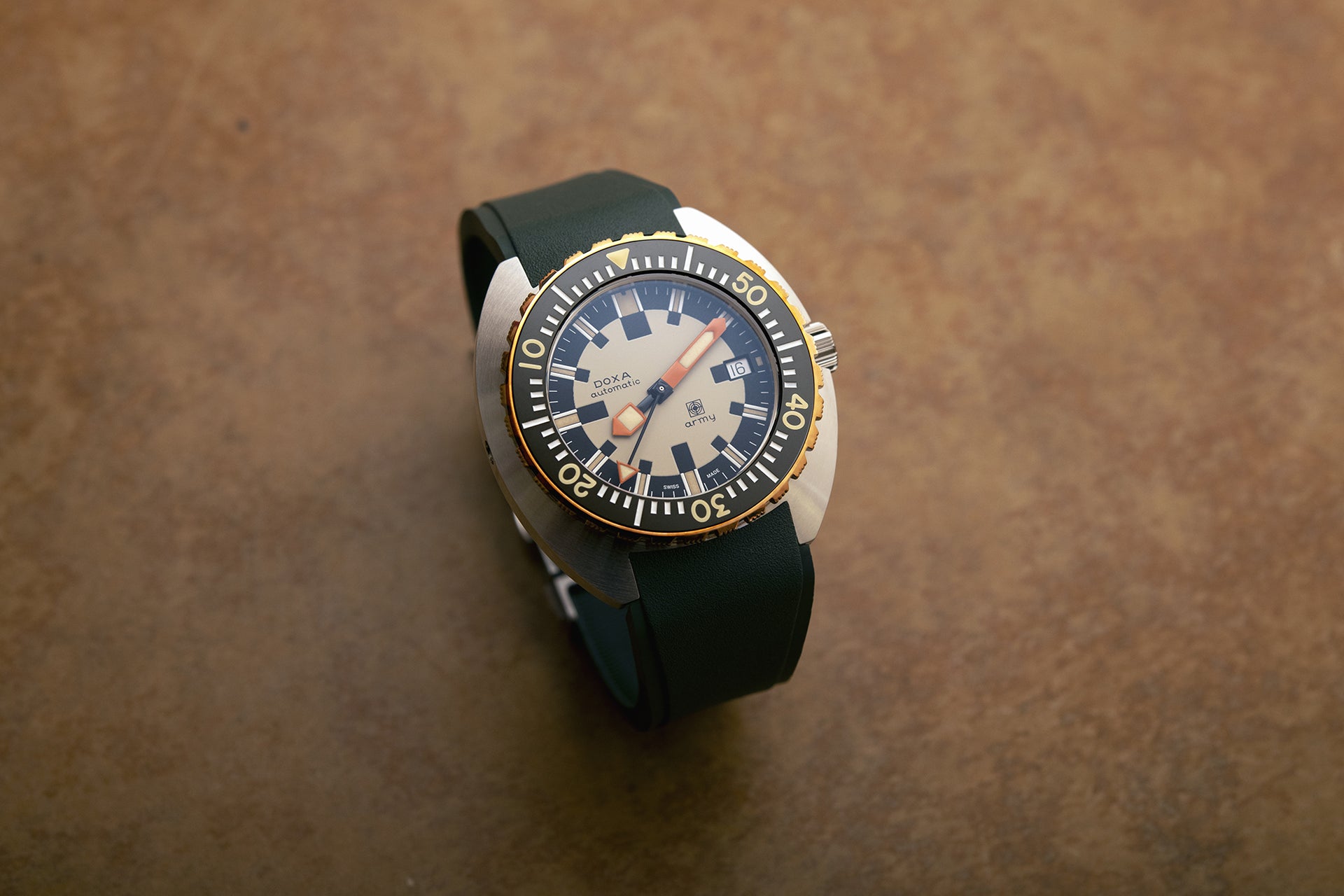 Doxa Army Bronze Bezel Automatic (Beige Dial / 42.5mm)