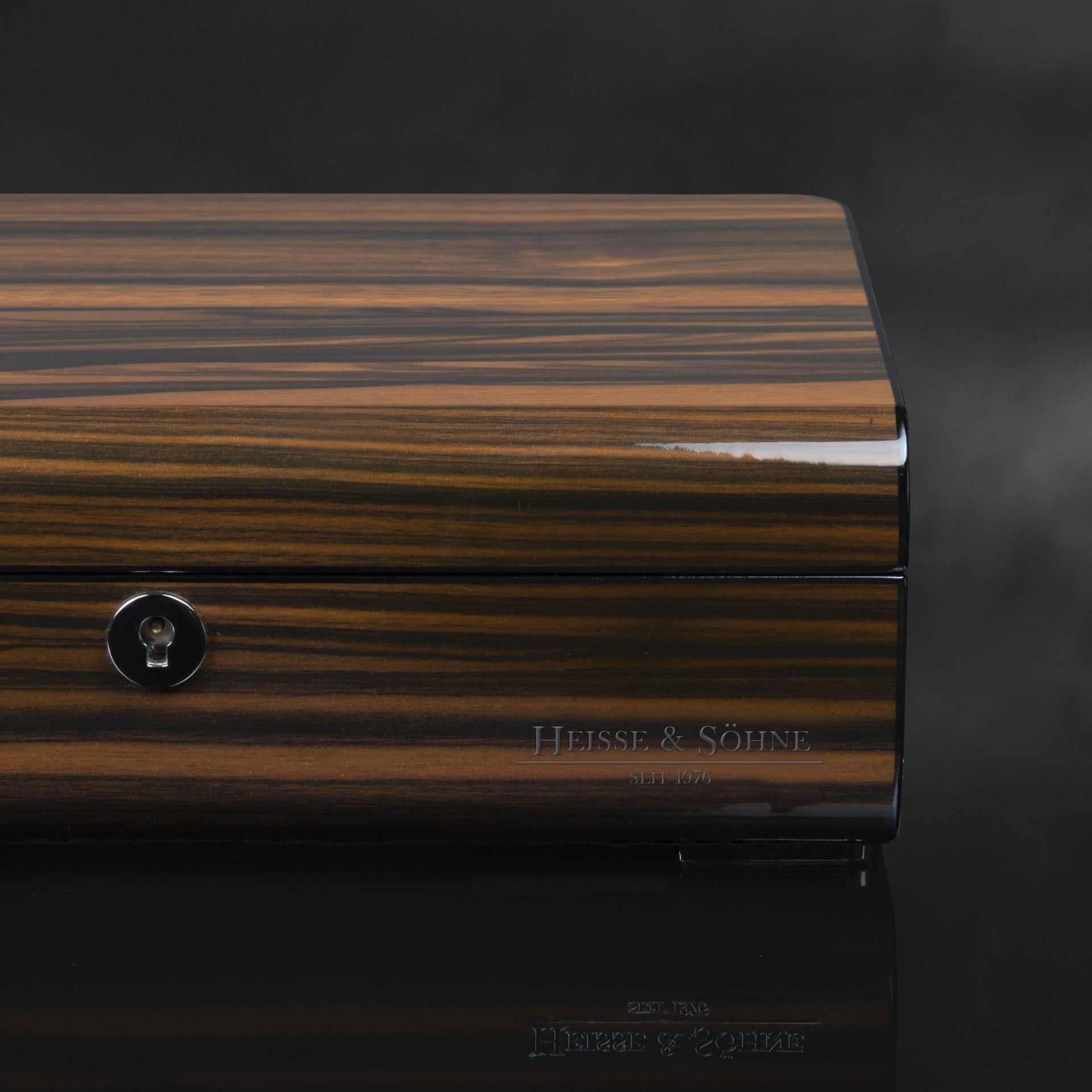 Heisse & Söhne Phoenix 6+ Watches Wood Case