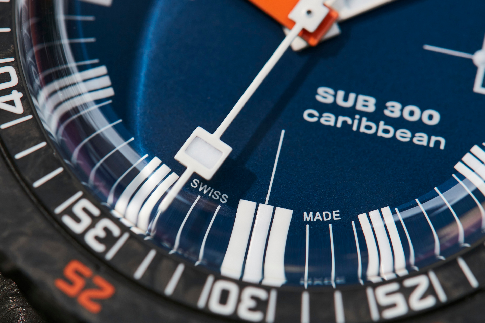 Doxa SUB 300 Carbon Caribbean Automatic (Blue Dial / 42.5mm)