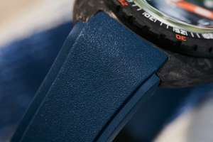 Doxa SUB 300 Carbon Caribbean Automatic (Blue Dial / 42.5mm)