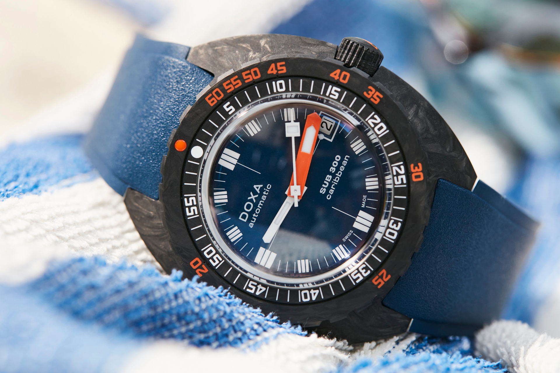 Doxa SUB 300 Carbon Caribbean Automatic (Blue Dial / 42.5mm)