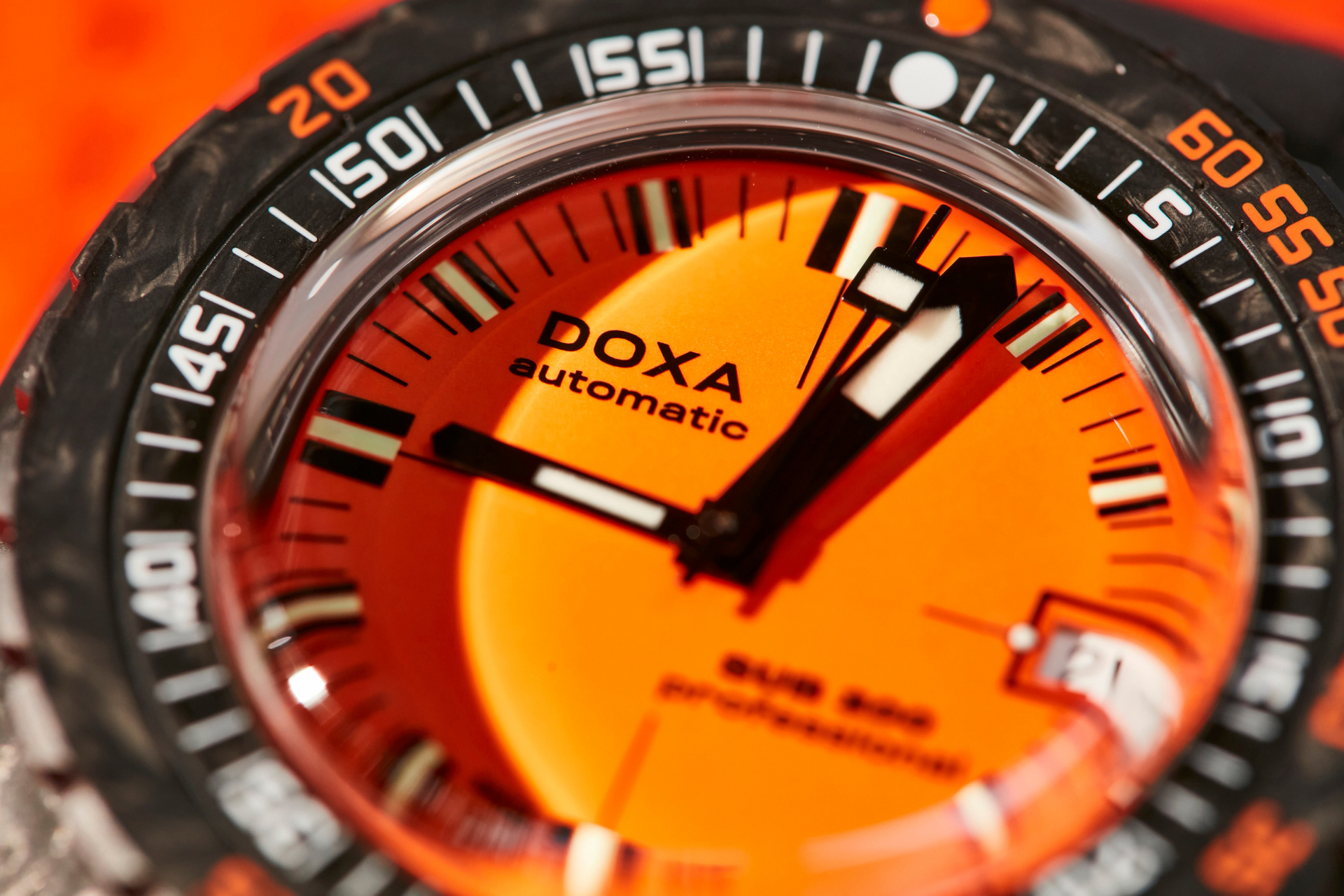 Doxa SUB 300 Carbon Professional Automatic (Orange Dial / 42.5mm)