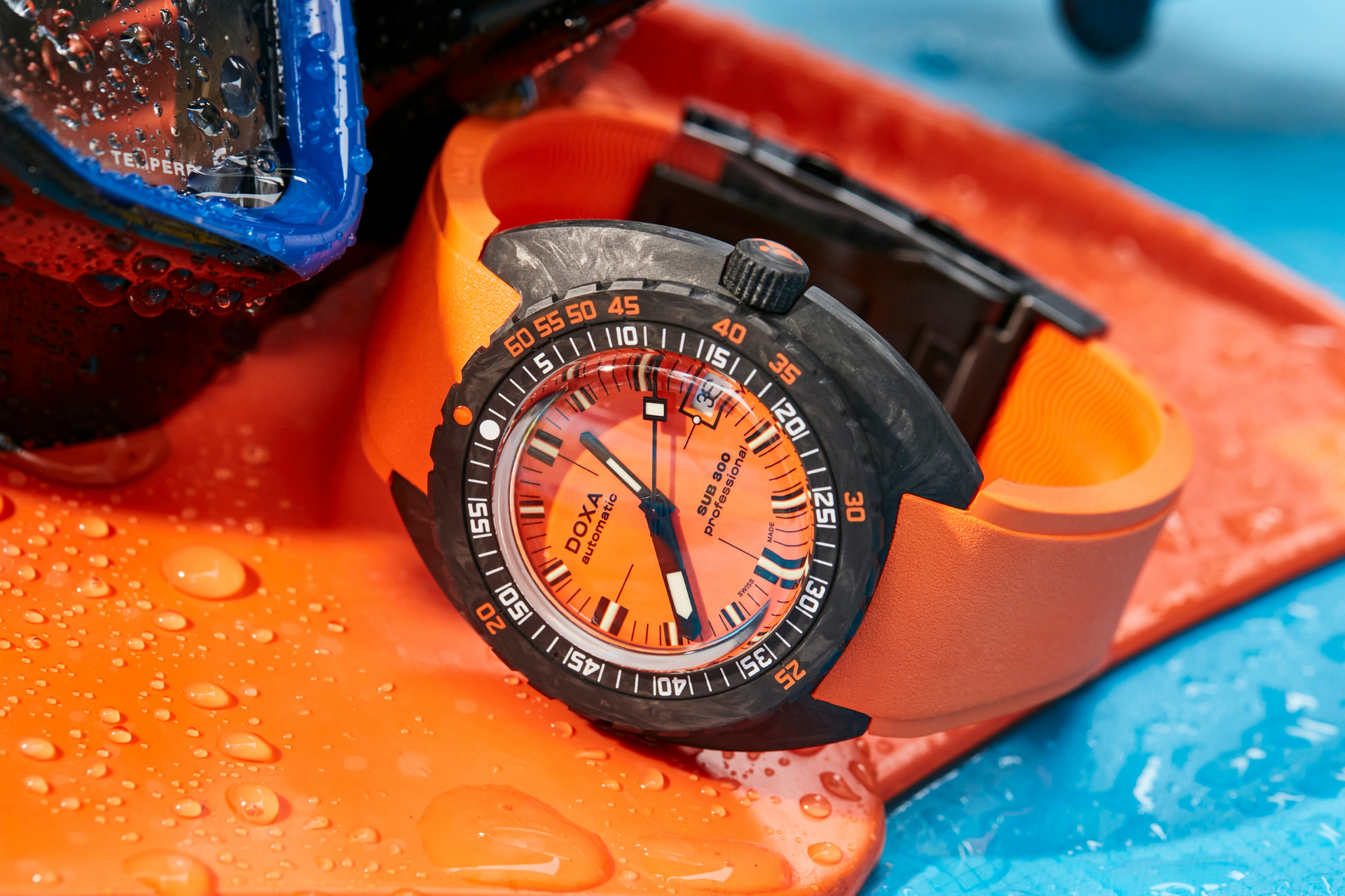 Doxa SUB 300 Carbon Professional Automatic (Orange Dial / 42.5mm)