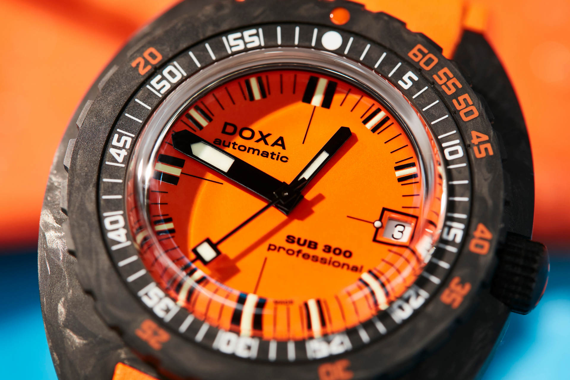 Doxa SUB 300 Carbon Professional Automatic (Orange Dial / 42.5mm)
