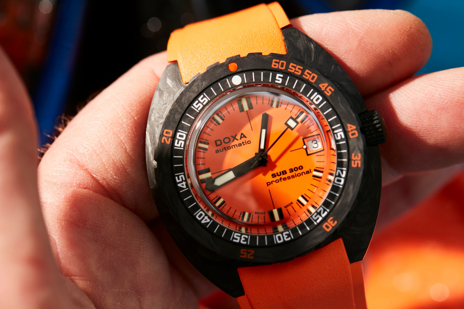 Doxa SUB 300 Carbon Professional Automatic (Orange Dial / 42.5mm)