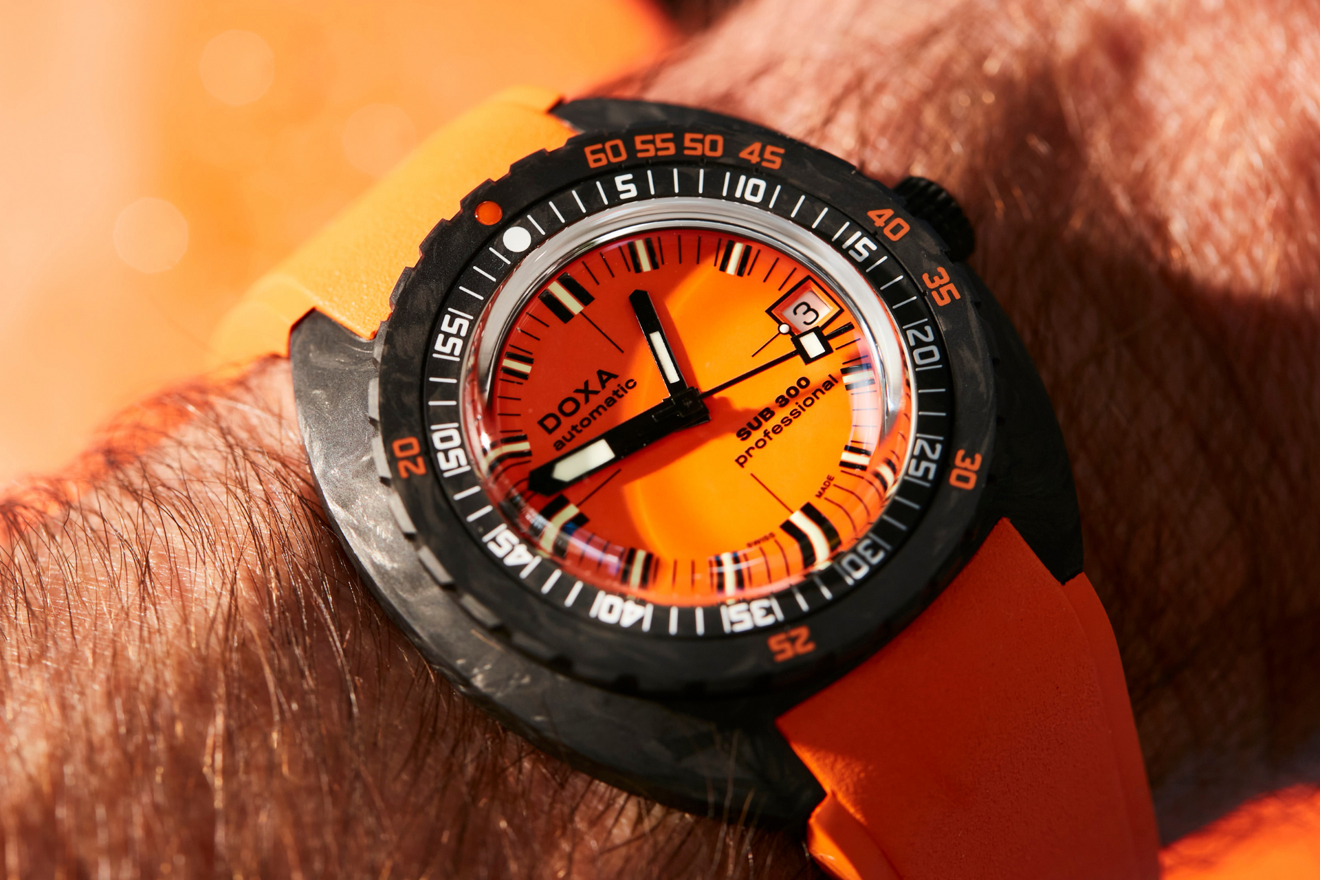 Doxa SUB 300 Carbon Professional Automatic (Orange Dial / 42.5mm)