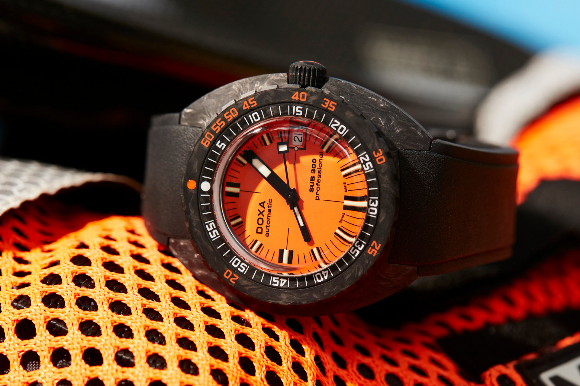 Doxa SUB 300 Carbon Professional Automatic (Orange Dial / 42.5mm)