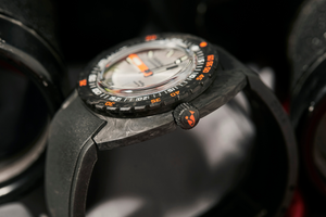 Doxa SUB 300 Carbon Searambler Automatic (Silver Dial / 42.5mm)