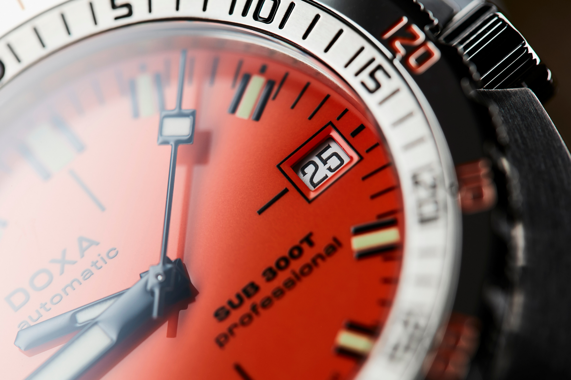 Doxa SUB 300T Professional Automatic (Orange Dial / 42.5mm)