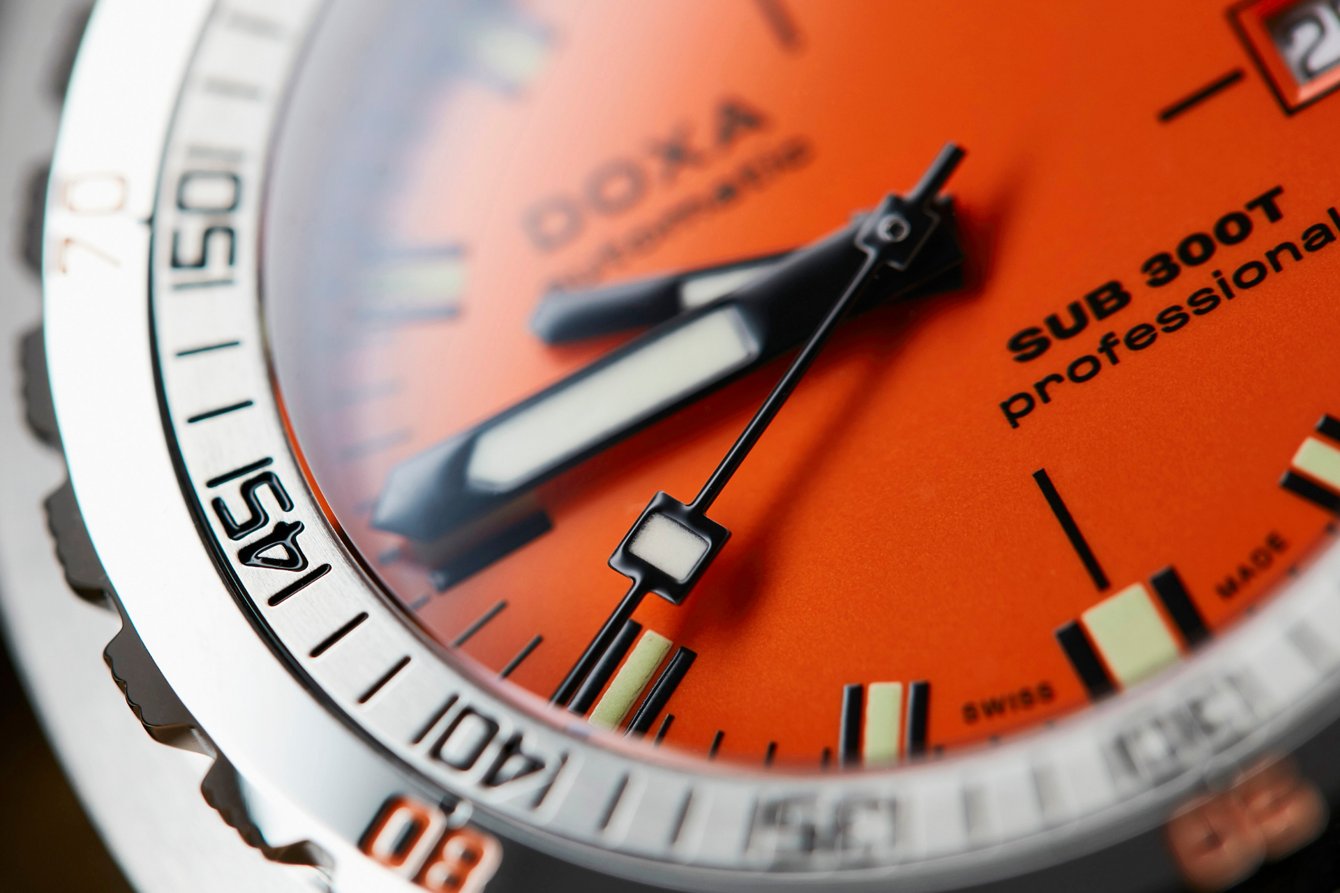 Doxa SUB 300T Professional Automatic (Orange Dial / 42.5mm)