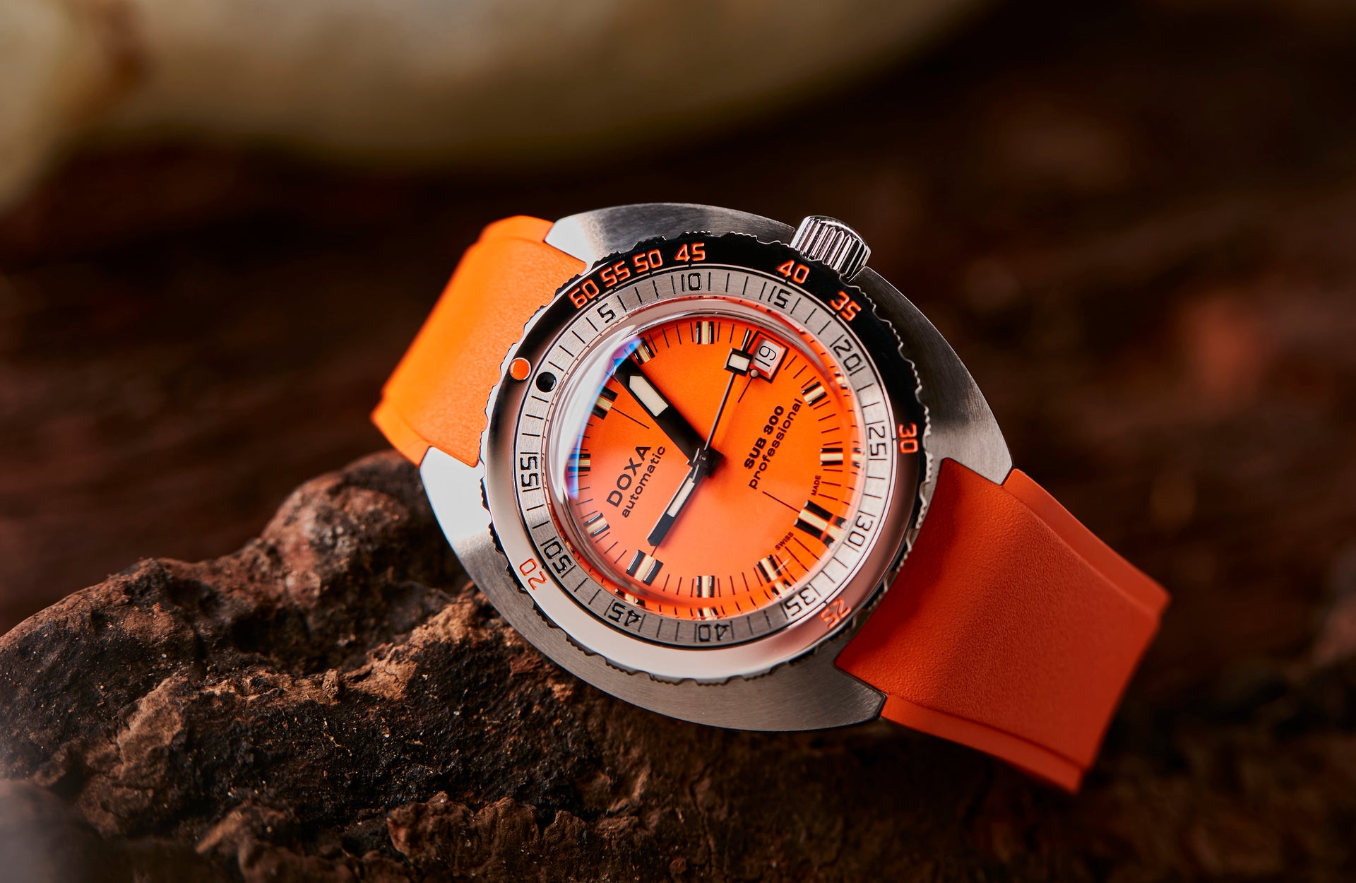 Doxa SUB 300 Professional Automatic (Orange Dial / 42.5mm)