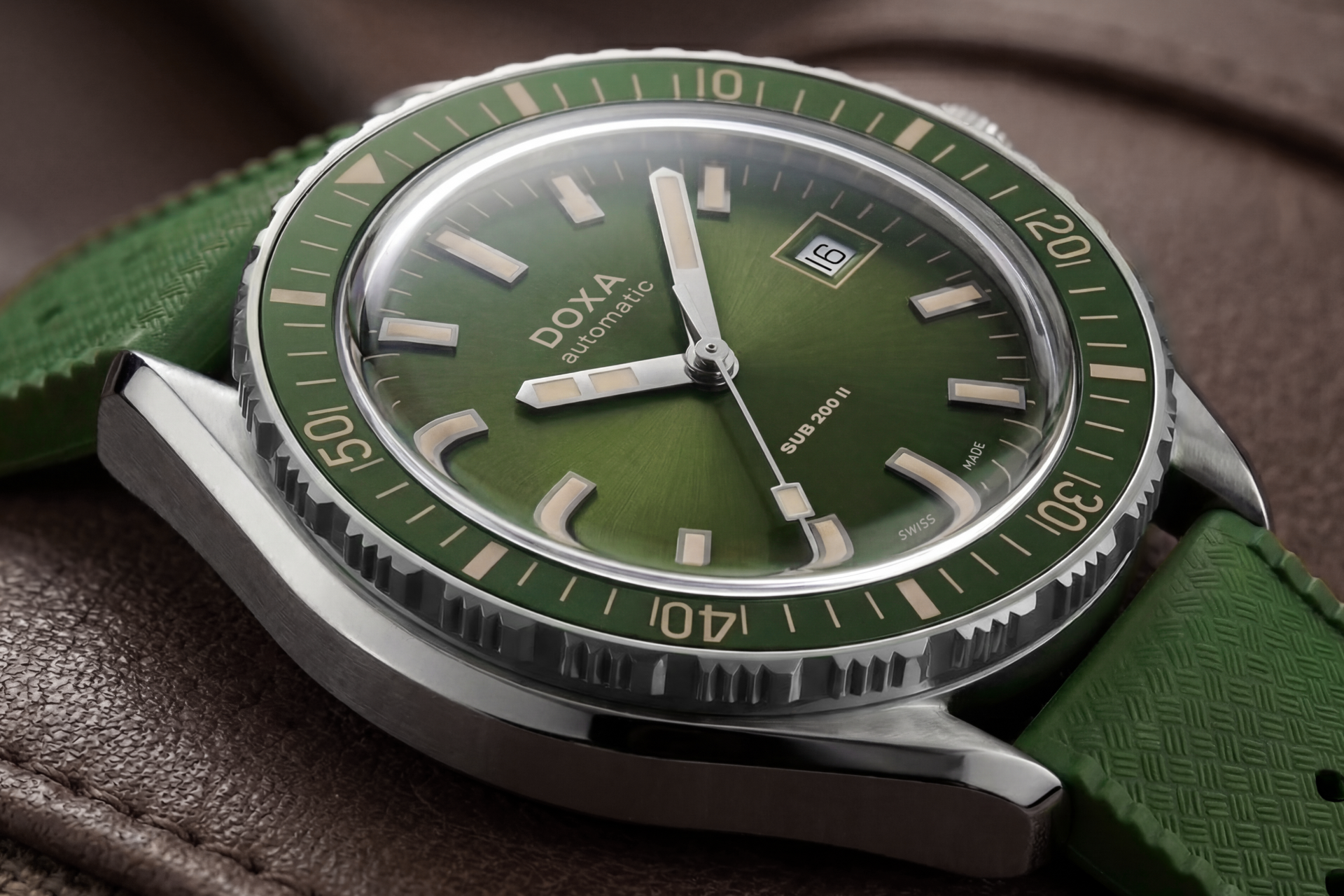 Doxa SUB 200 II Sea Emerald Automatic (Green Dial / 44mm)