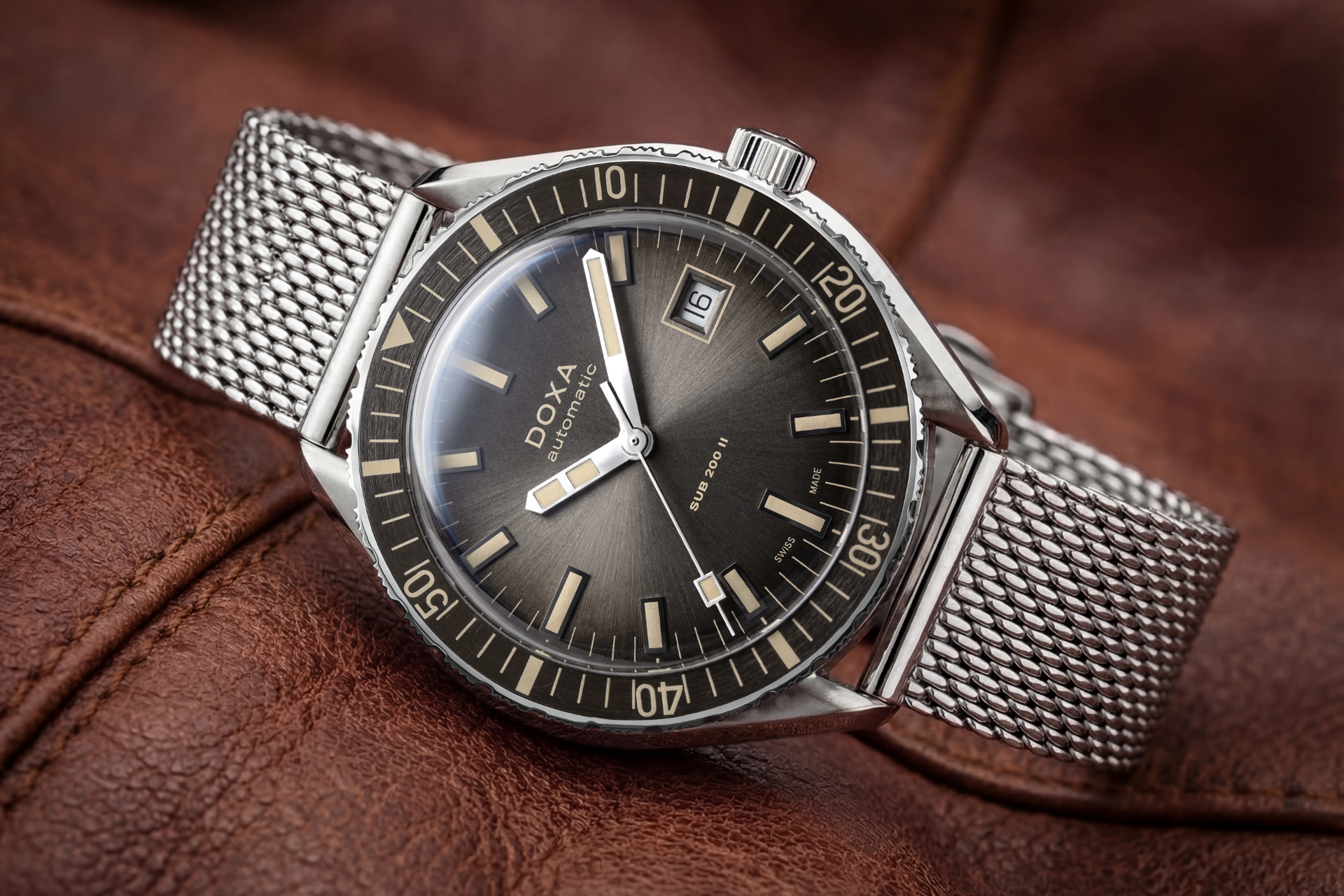 Doxa SUB 200 II Sharkhunter Vintage Automatic (Grey Dial / 44mm)