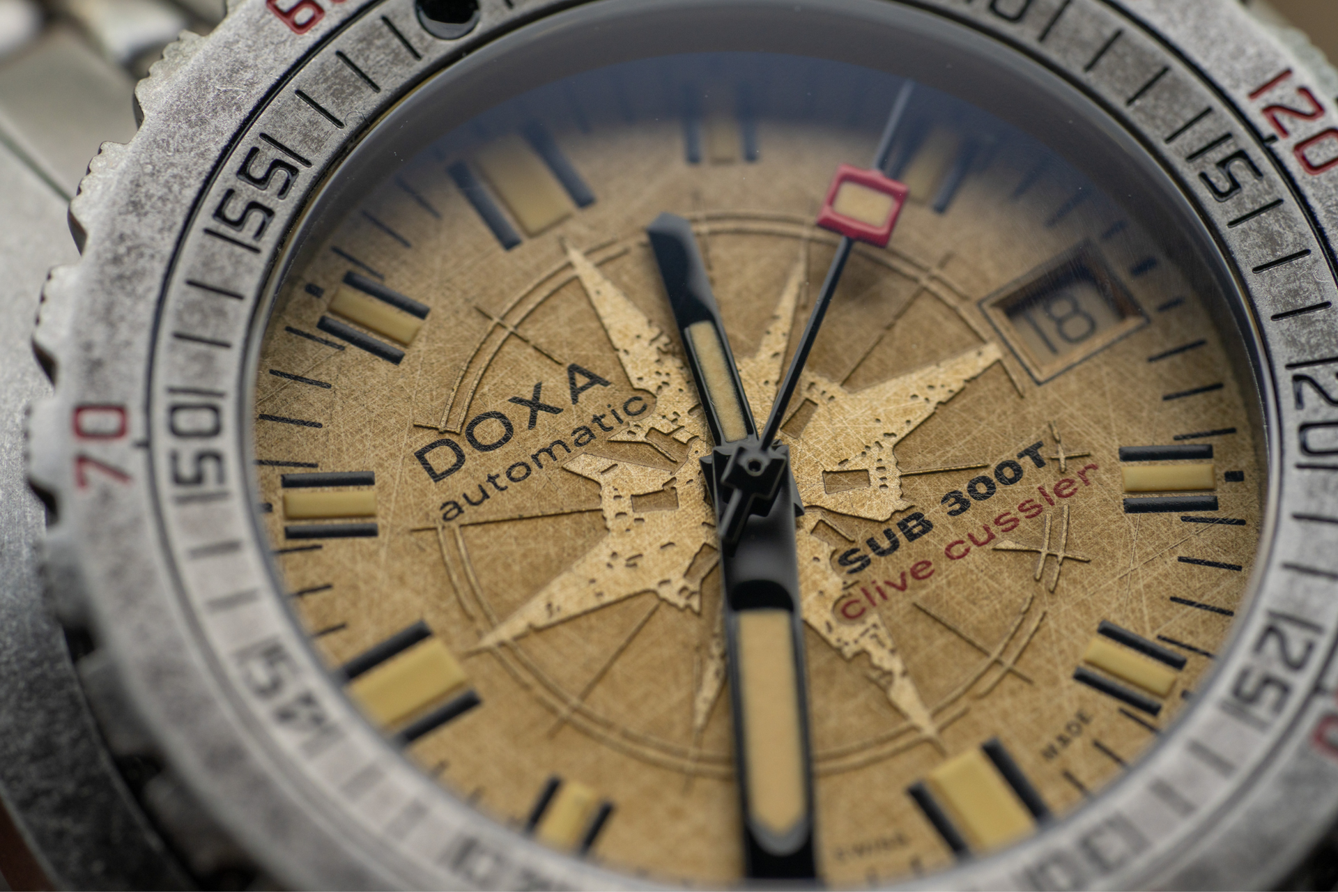 Doxa SUB 300T Clive Cussler Automatic (Beige Dial / 42.5mm)