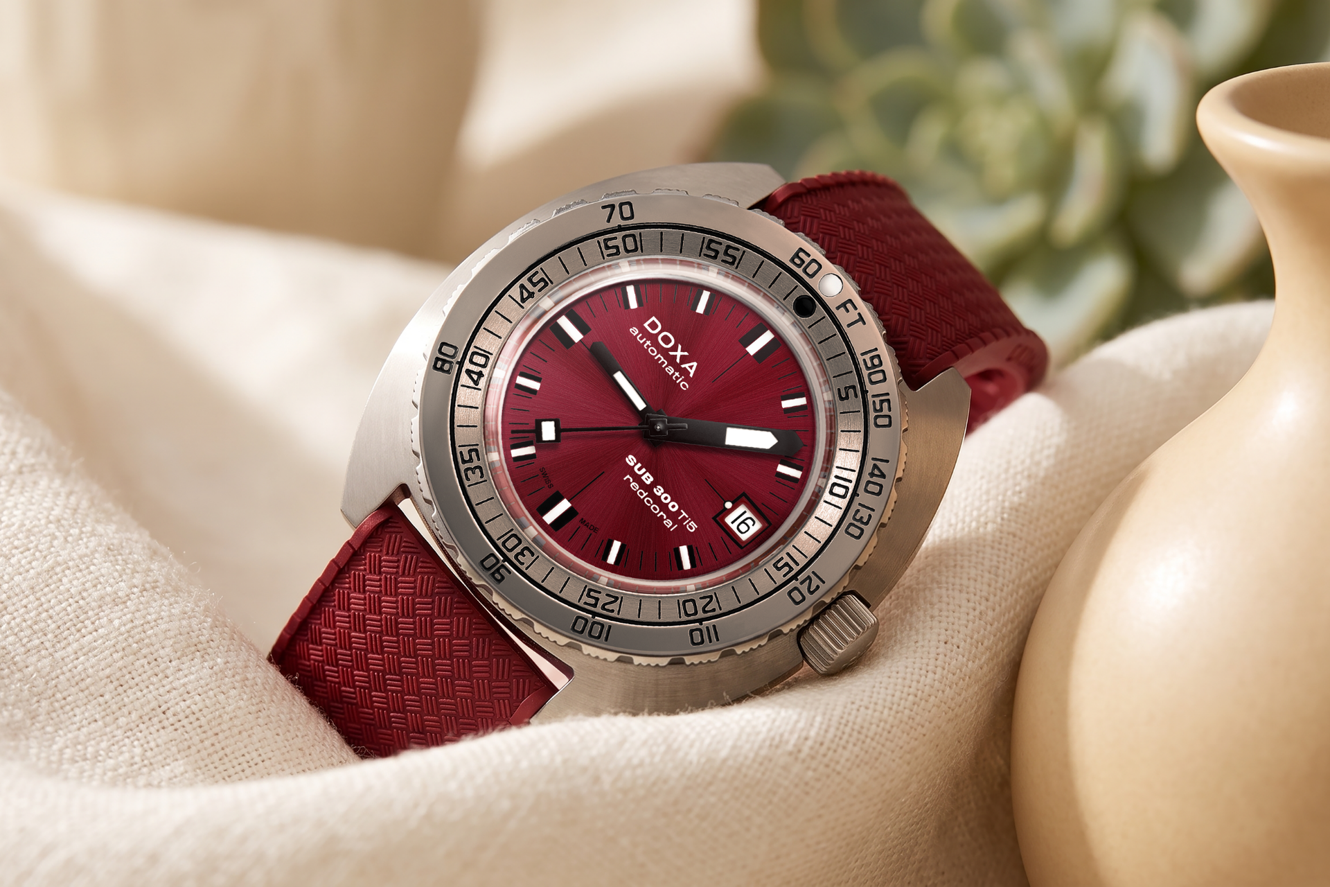 Doxa SUB 300 Ti5 Redcoral Automatic (Red Dial / 42.5mm)