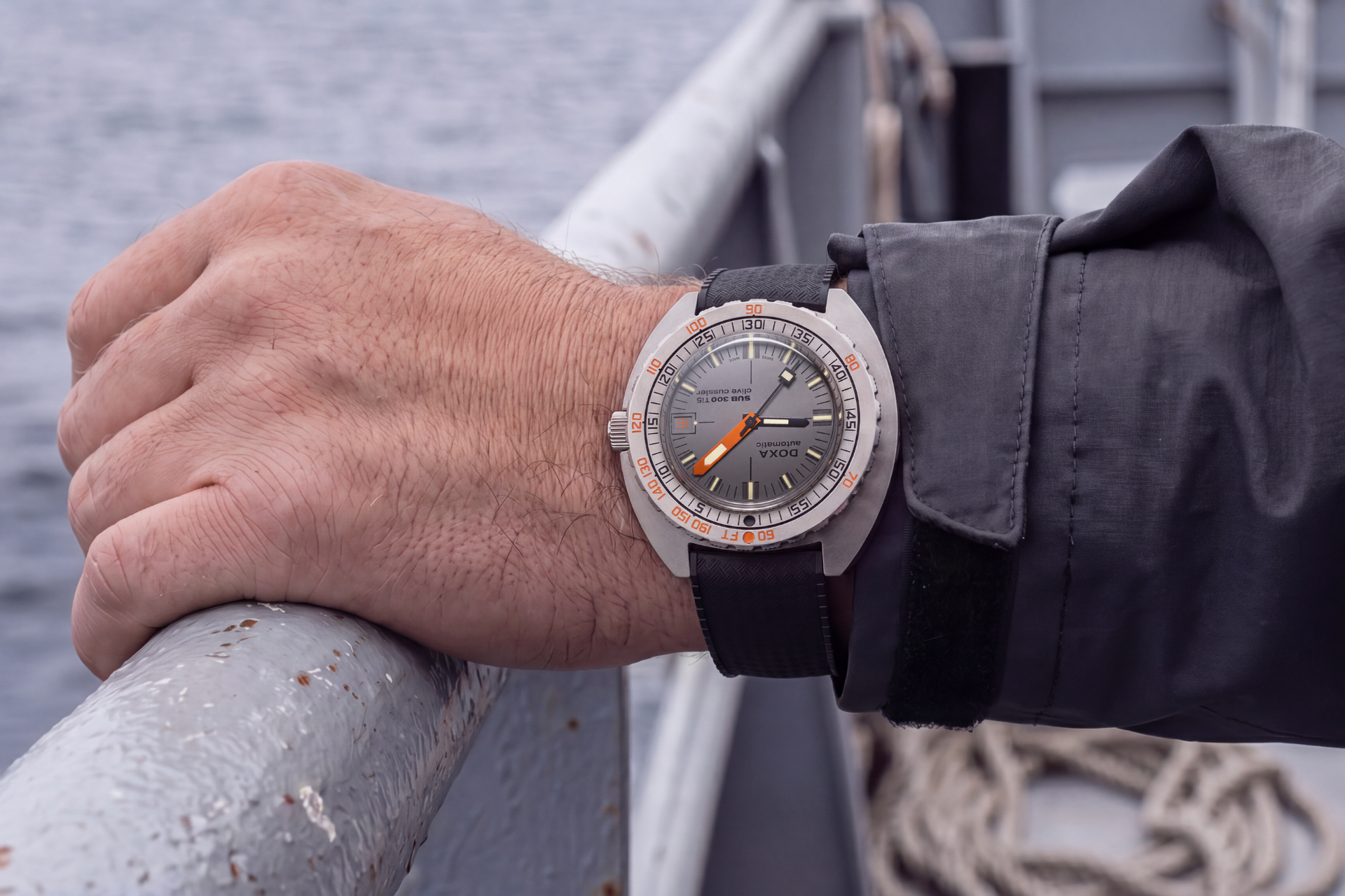 Doxa SUB 300 Ti5 Clive Cussler Automatic (Silver Dial / 42.5mm)