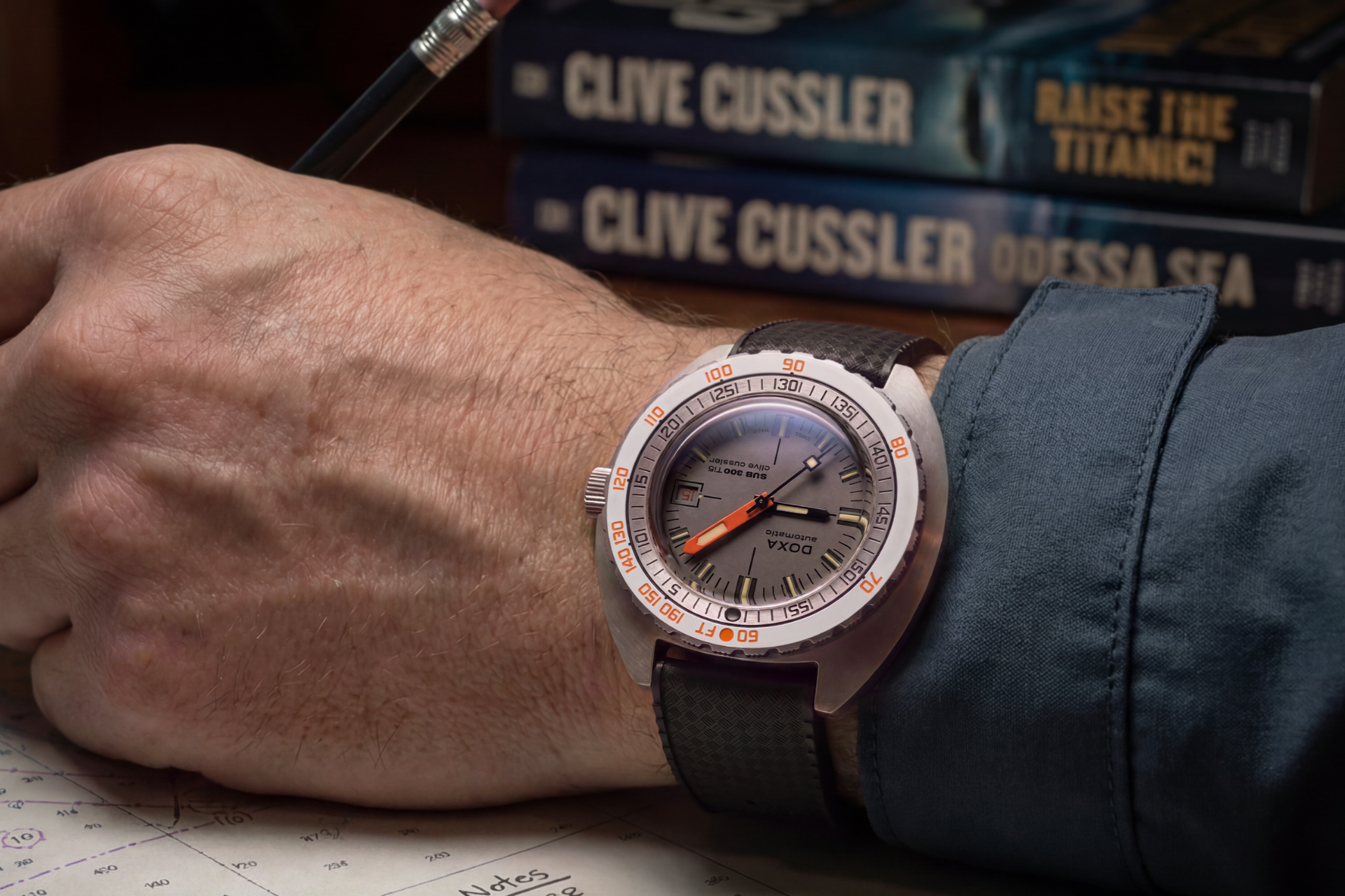 Doxa SUB 300 Ti5 Clive Cussler Automatic (Silver Dial / 42.5mm)