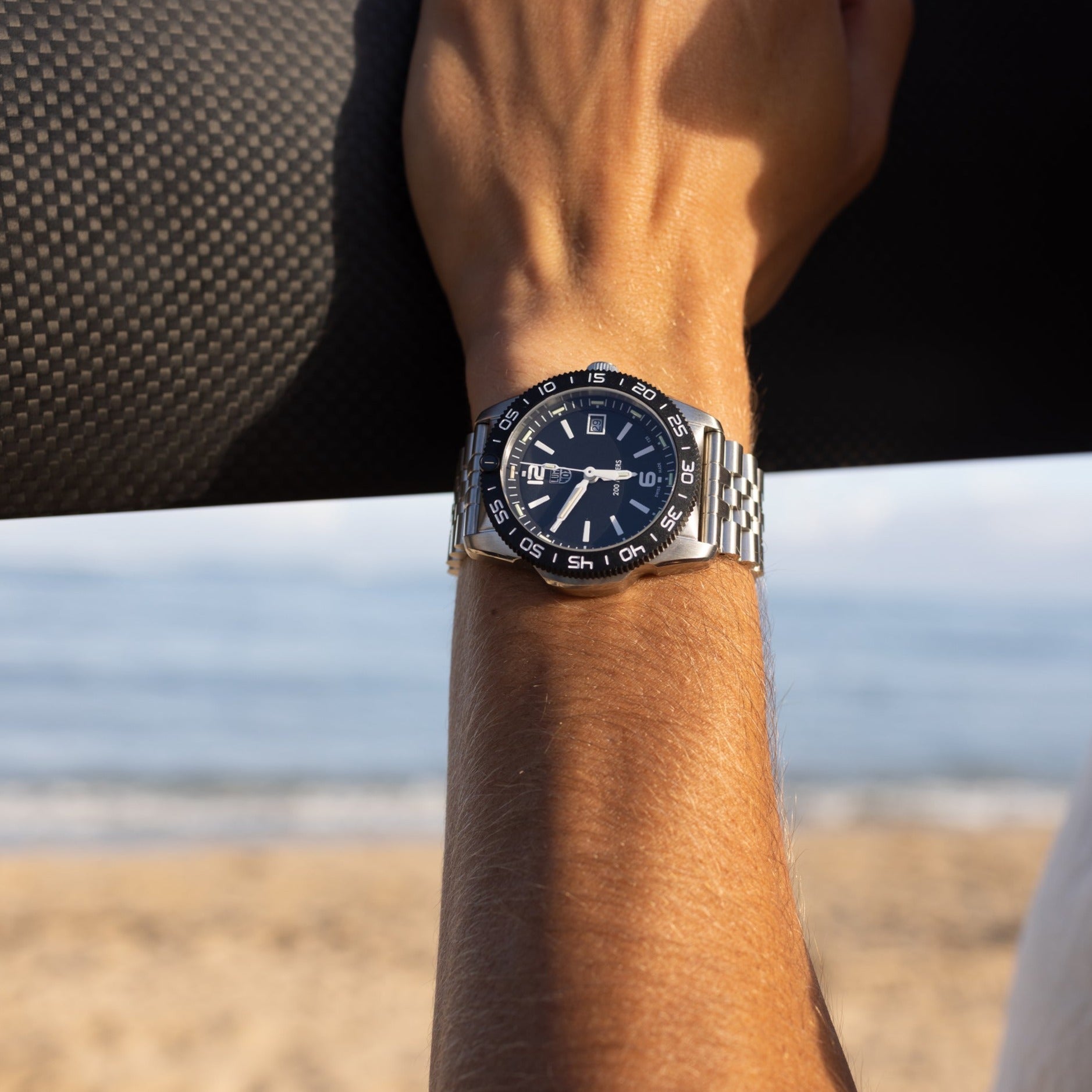 Pacific Diver, 39MM - Black Dial