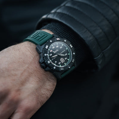 Master Carbon SEAL Automatic, 45MM - Black/Green Dial
