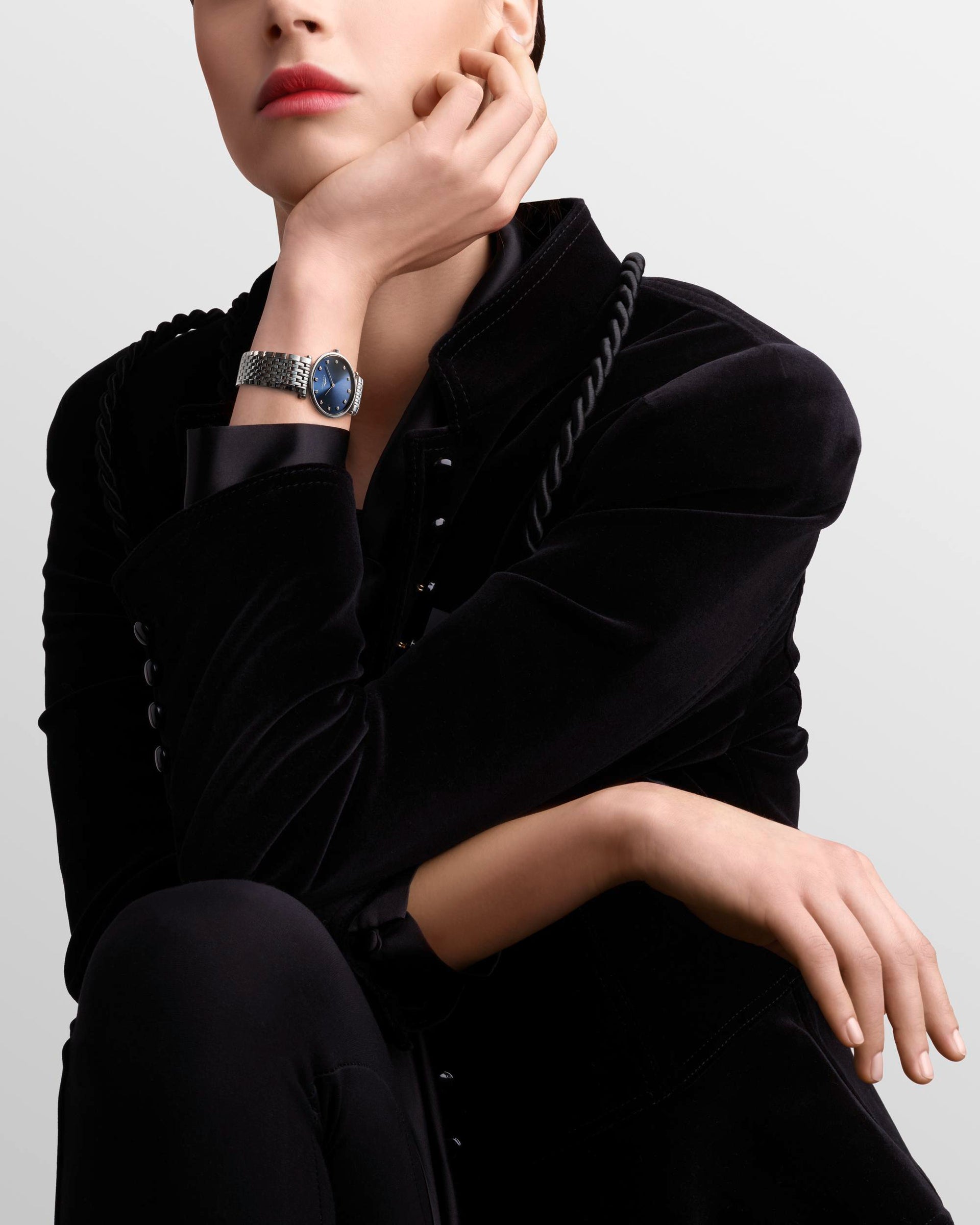 Longines La Grande Classique Quartz (Blue Dial / 29mm)