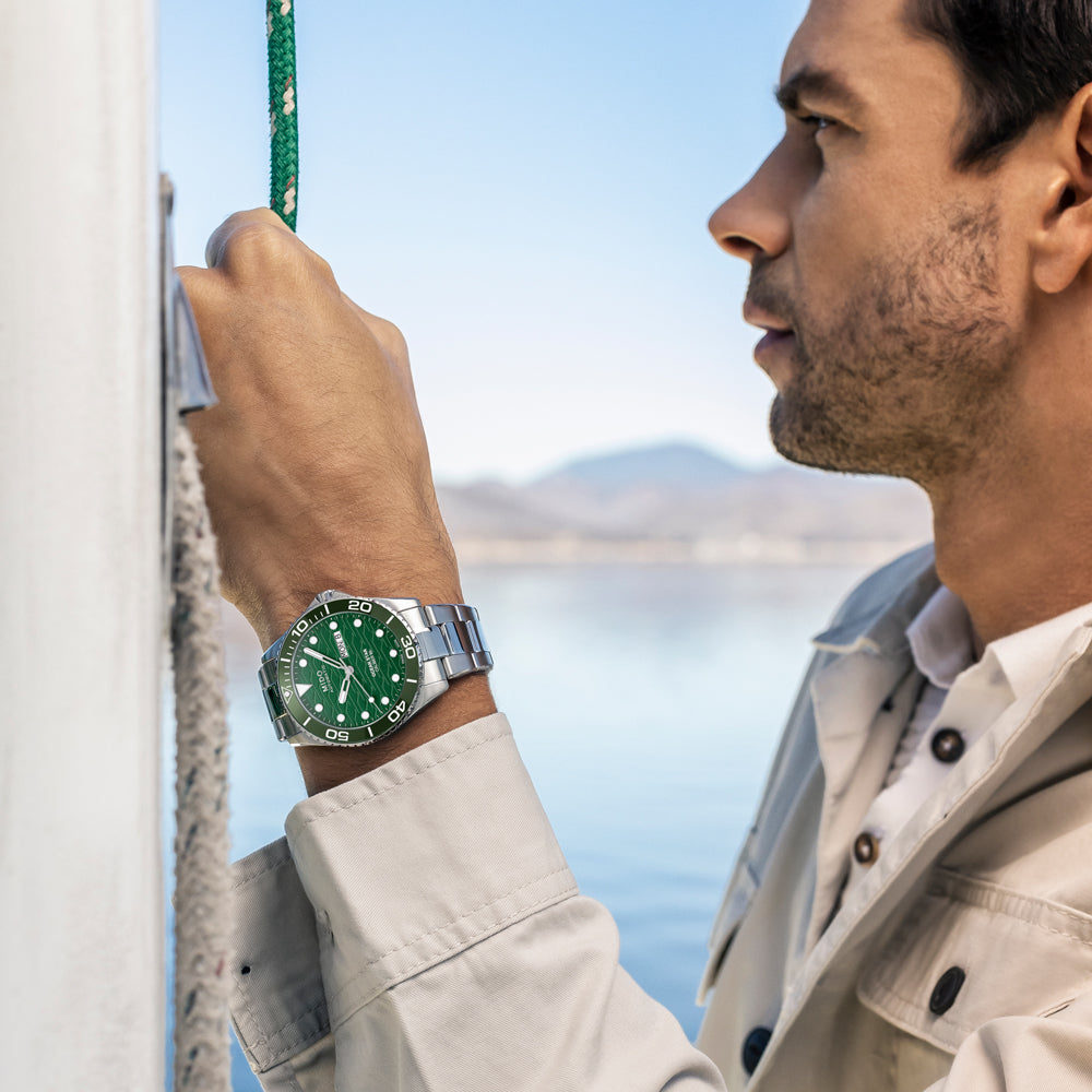 MIDO Ocean Star 200C Automatic (Green Dial / 42.5mm)