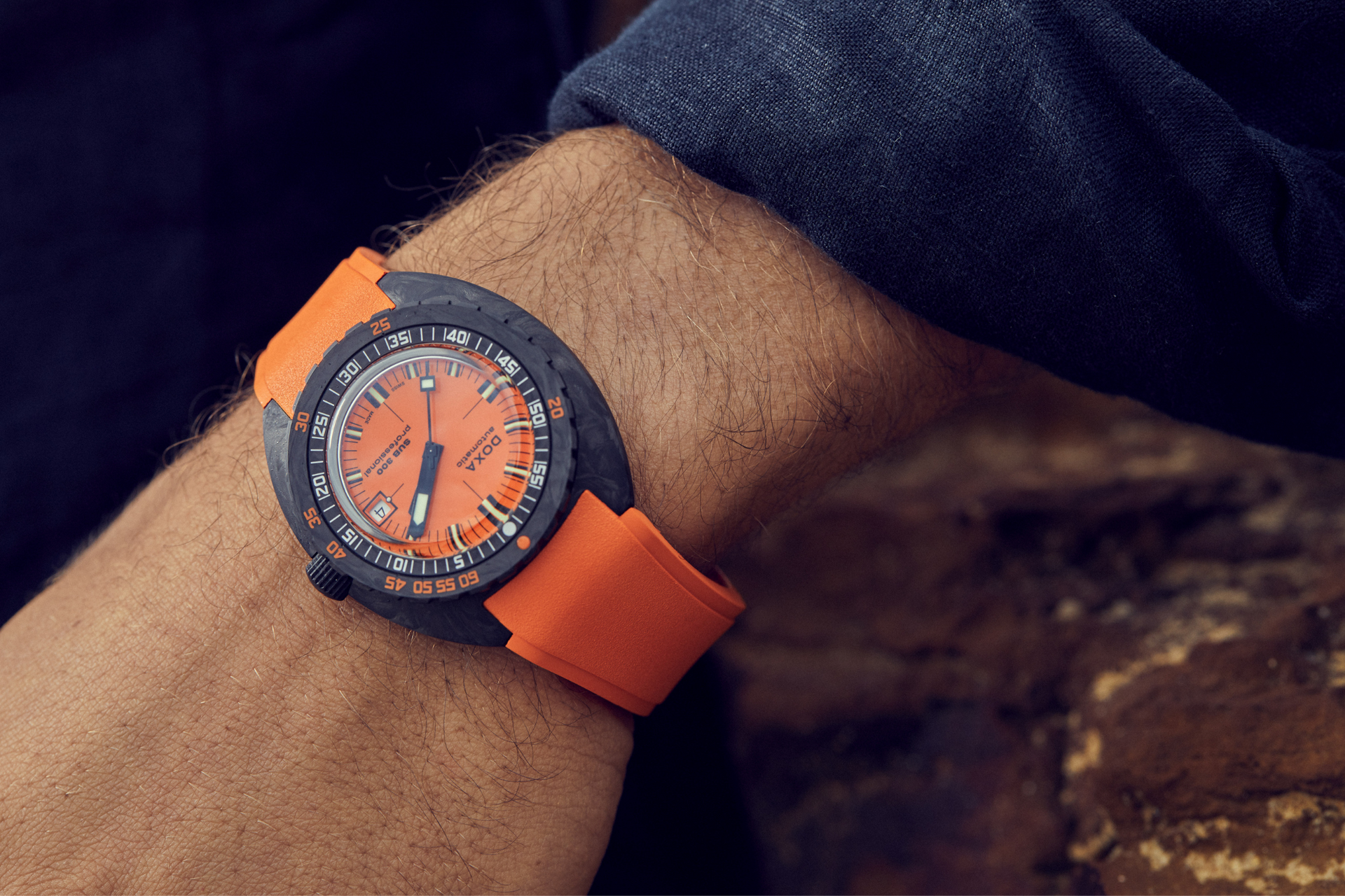 Doxa SUB 300 Carbon Professional Automatic (Orange Dial / 42.5mm)