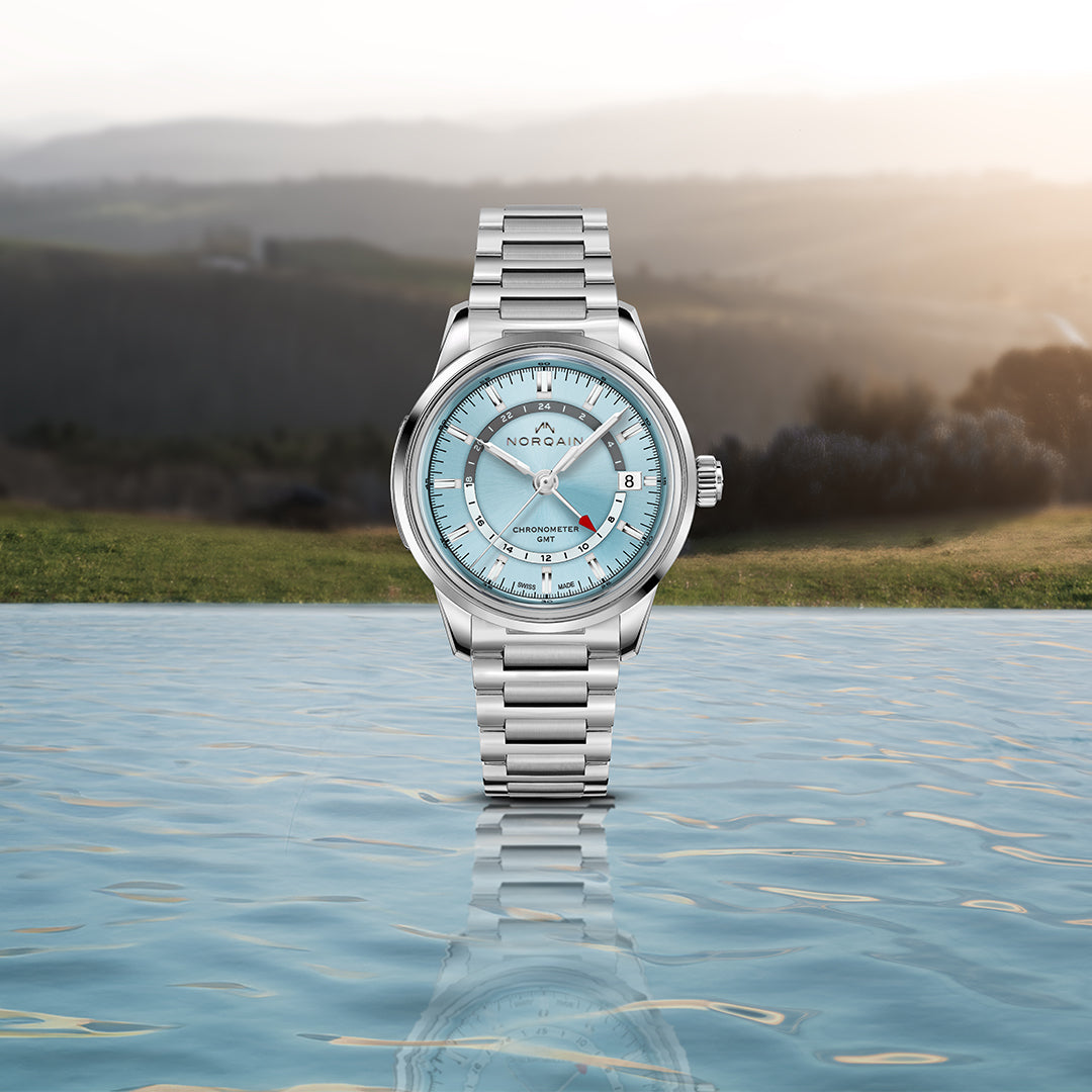 Norqain Freedom 60 GMT Auto (cadran bleu glacier / 40mm)