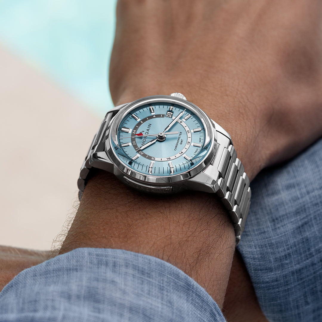Norqain Freedom 60 GMT Auto (cadran bleu glacier / 40mm)