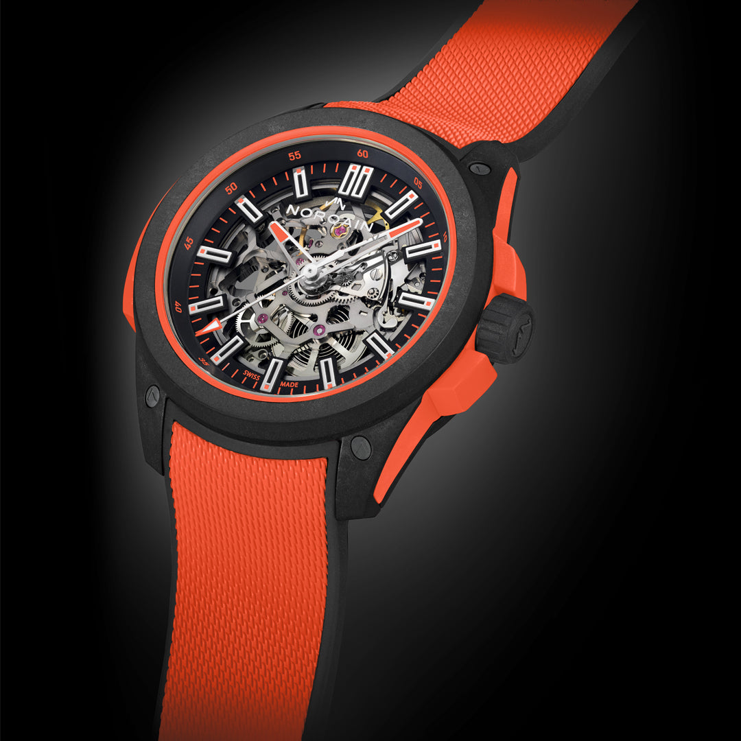 Norqain Independence Wild One Skeleton Auto (Cadran squelette orange / 42mm)