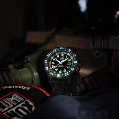 F-117 Nighthawk, 44MM - Black Dial