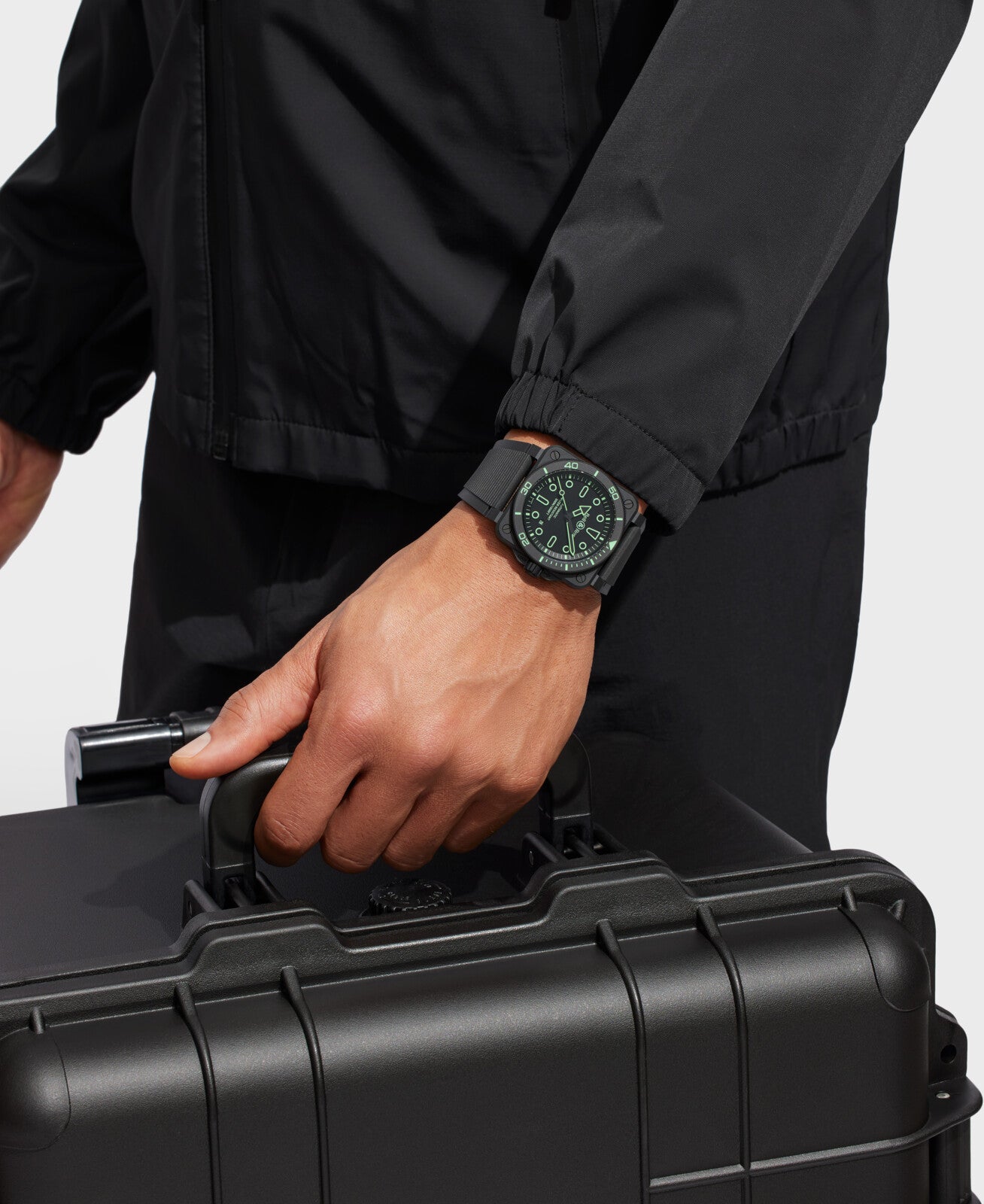 Bell & Ross BR 03 Diver Lum Outline Automatic BR03A-D-OL-CE/SRB (Black Dial / 42mm)