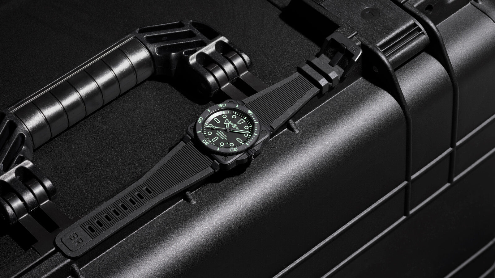 Bell & Ross BR 03 Diver Lum Outline Automatic BR03A-D-OL-CE/SRB (Black Dial / 42mm)