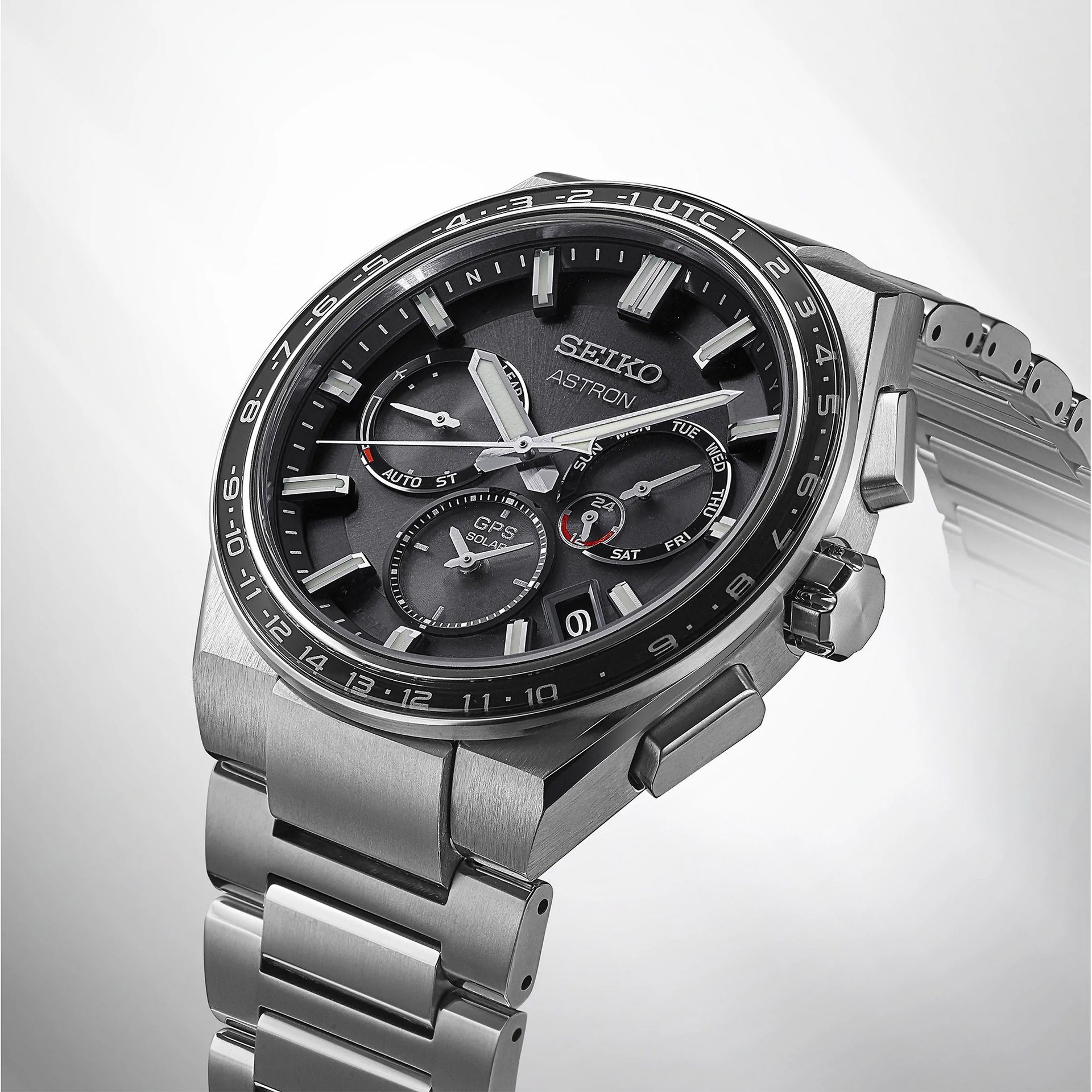 Seiko Astron SSH111 (Black Dial / 43mm)
