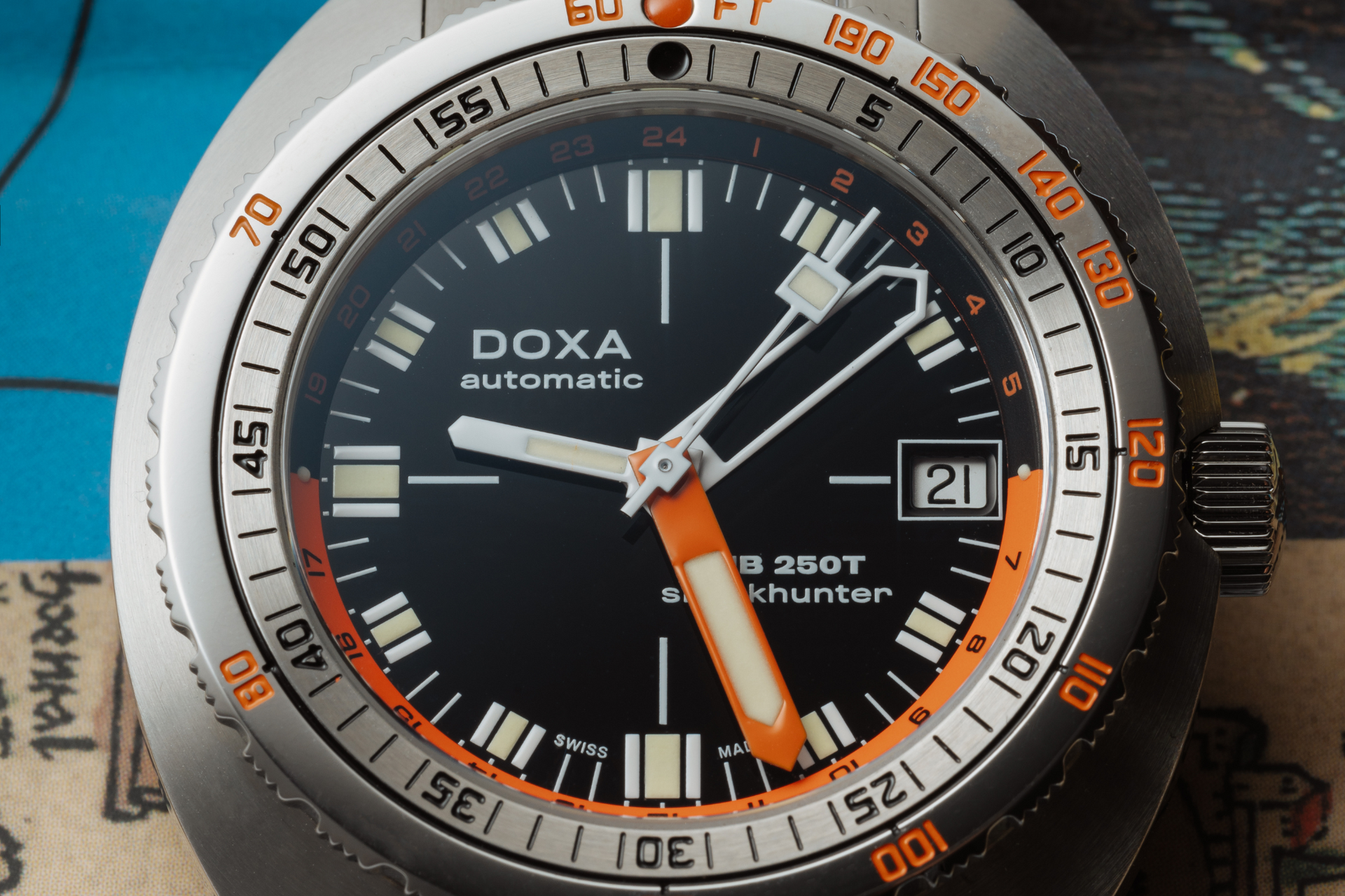 Doxa SUB 250T GMT Sharkhunter Automatic (Black Dial / 40mm)