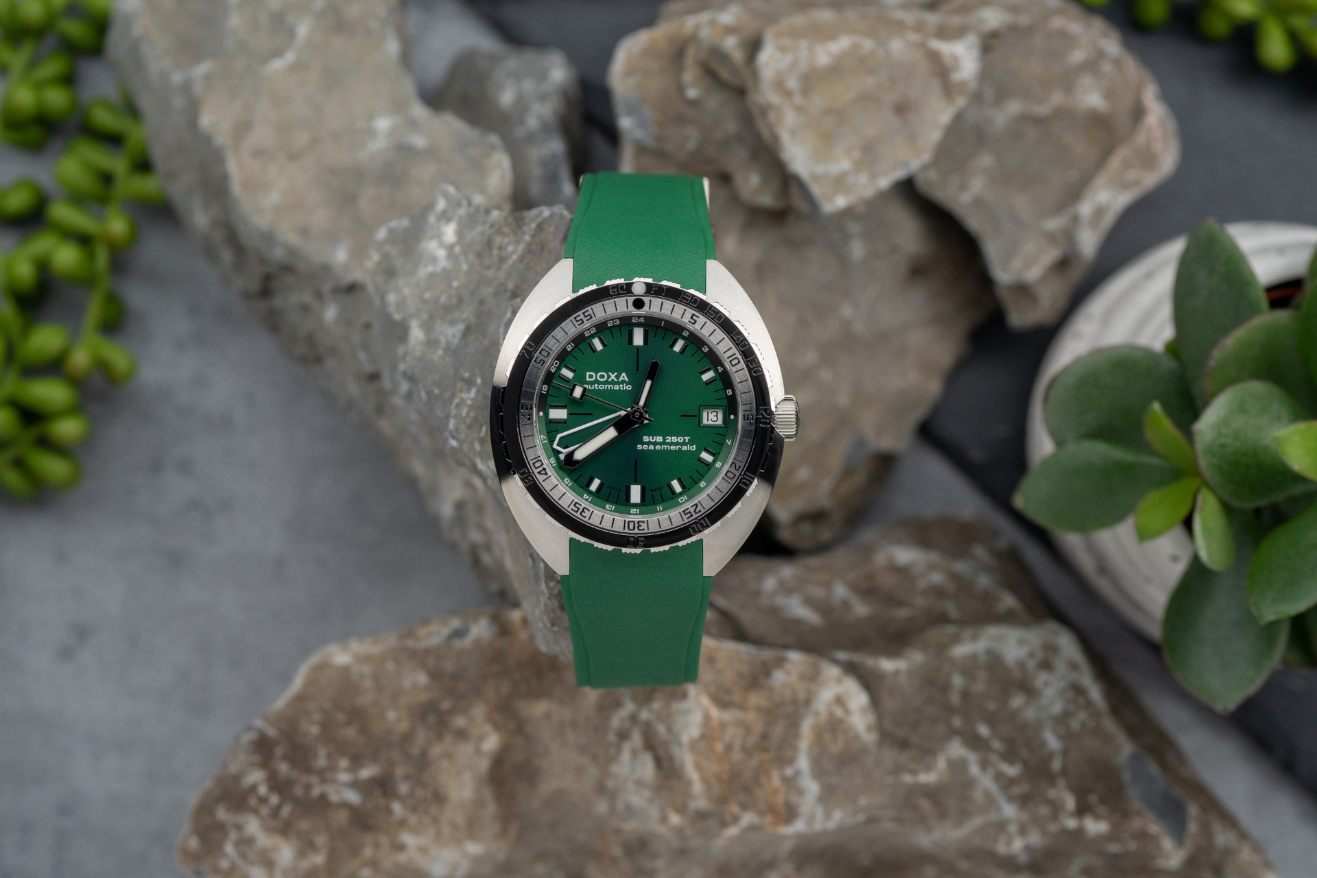 Doxa SUB 250T GMT Sea Emerald Automatic (Green Dial / 40mm)