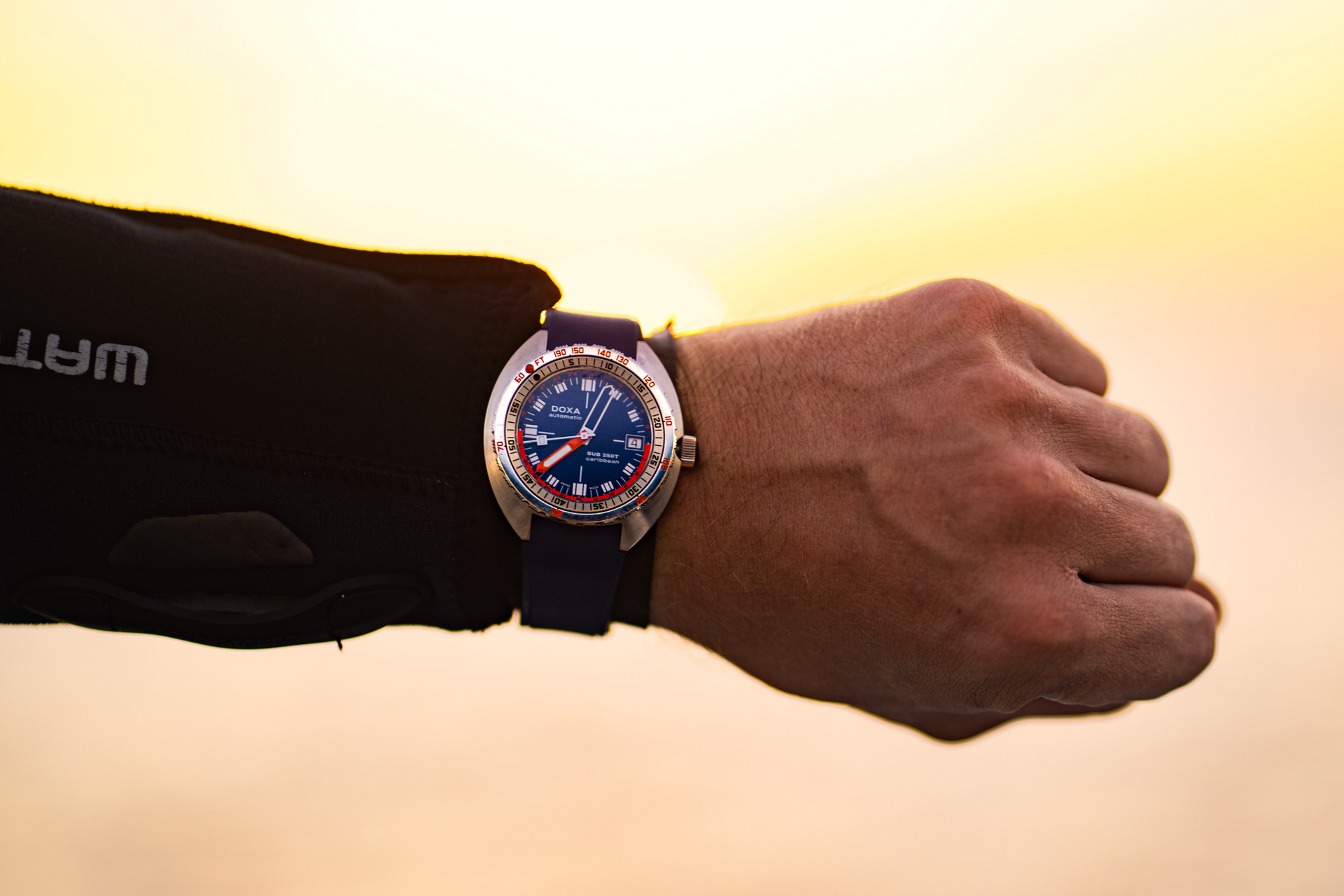 Doxa SUB 250T GMT Caribbean Automatic (Blue Dial / 40mm)