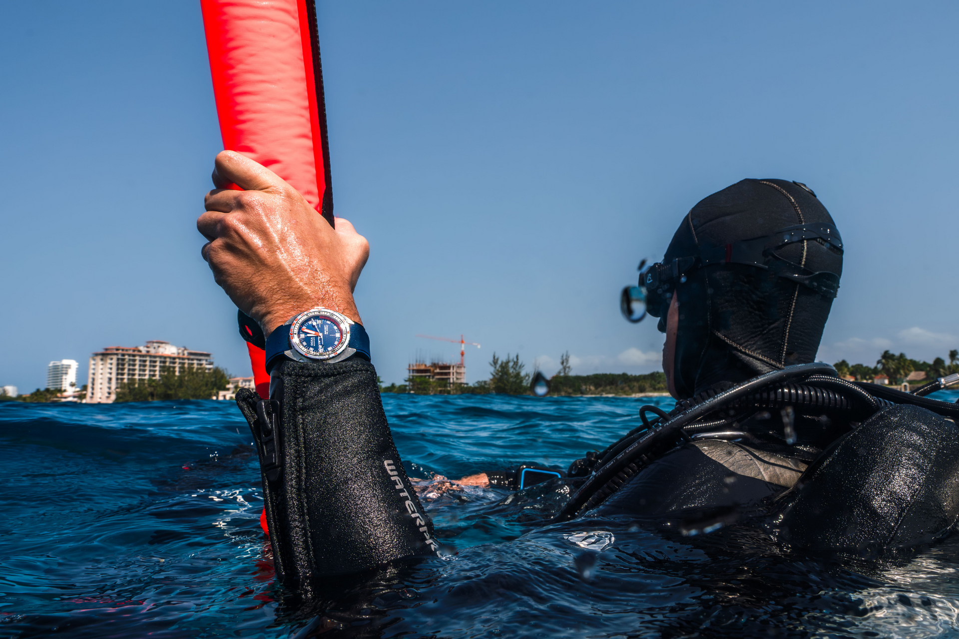 Doxa SUB 250T GMT Caribbean Automatic (Blue Dial / 40mm)