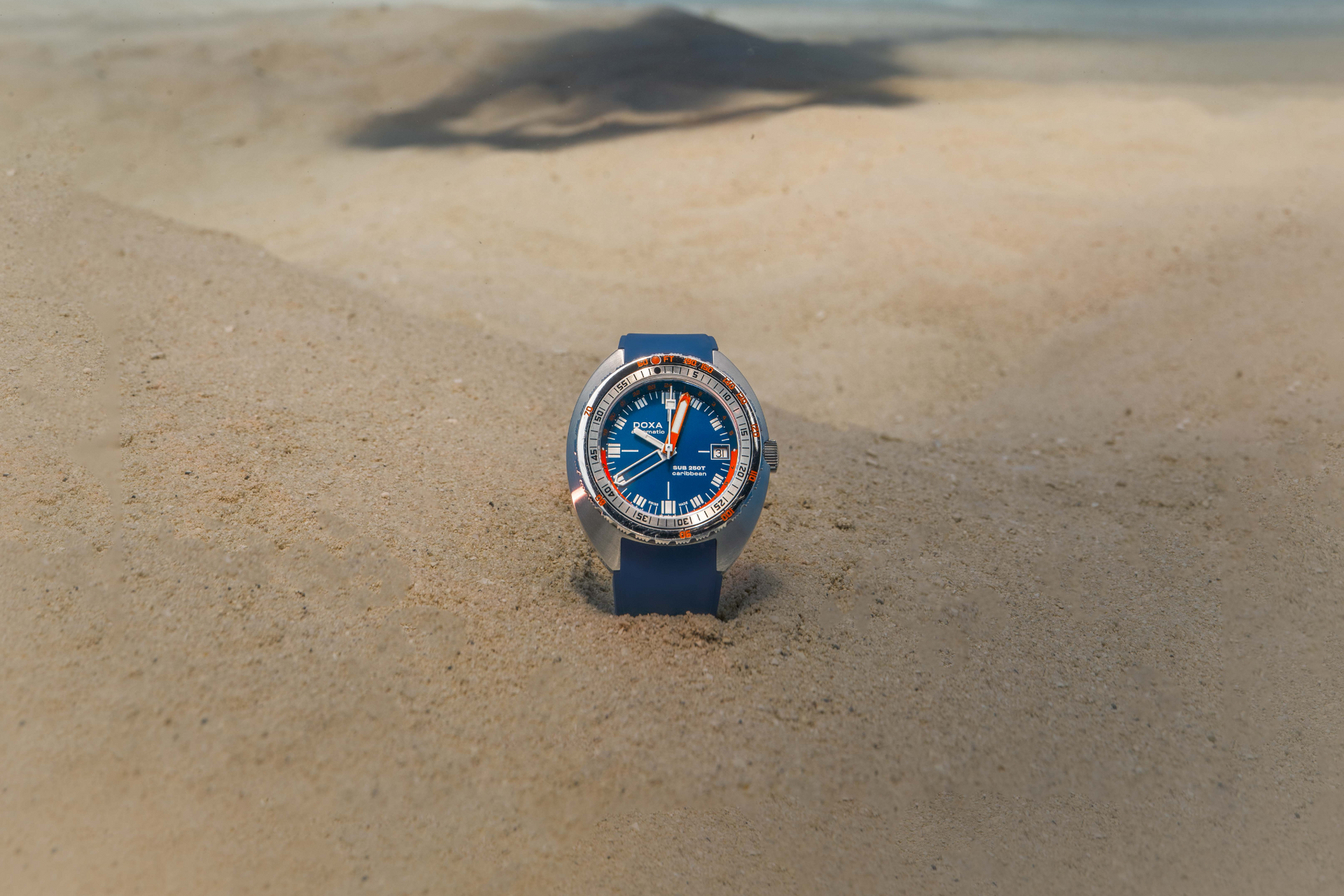 Doxa SUB 250T GMT Caribbean Automatic (Blue Dial / 40mm)