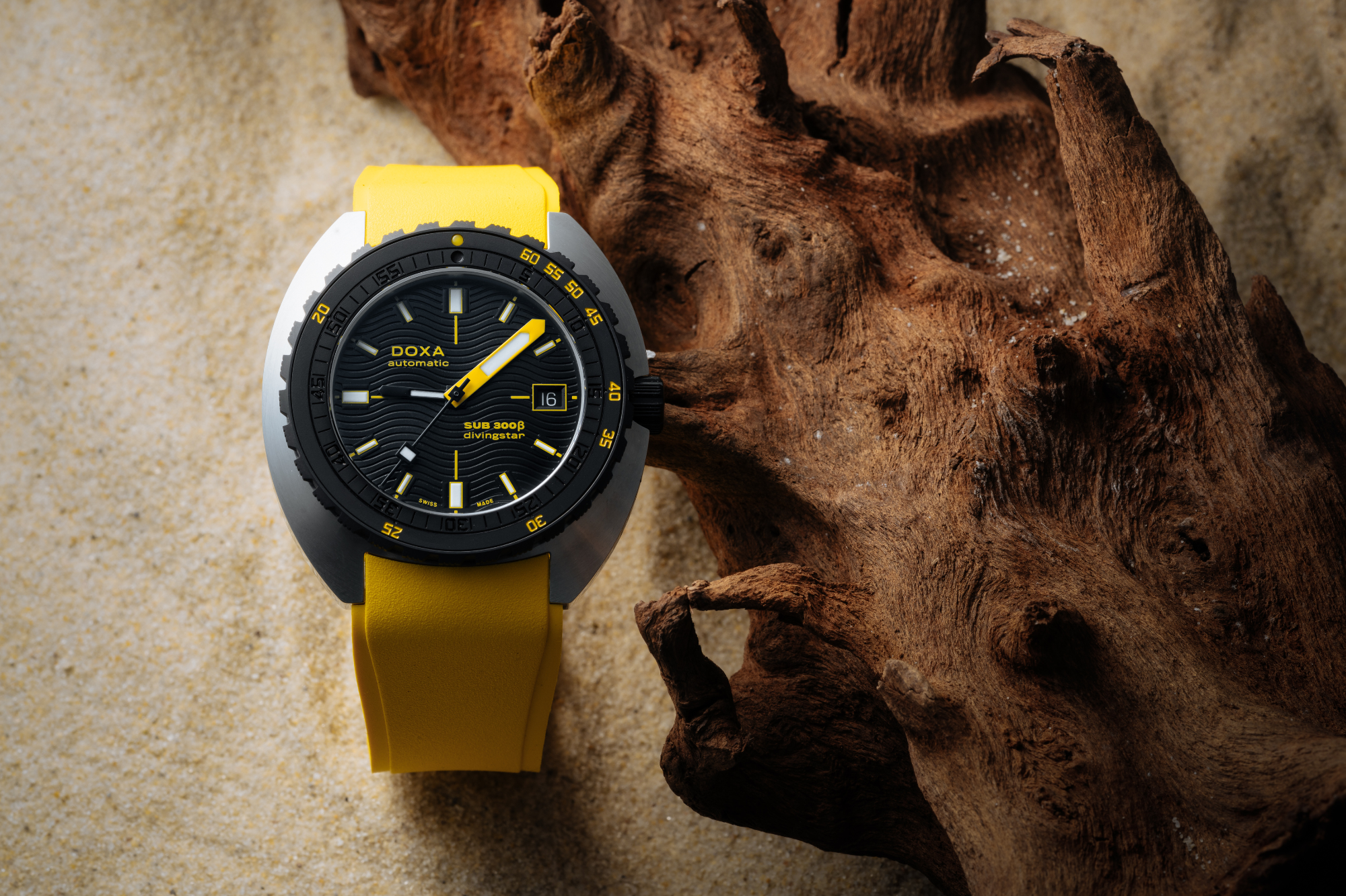 Doxa SUB 300 Beta Divingstar Automatic (Black Dial / 42.5mm)